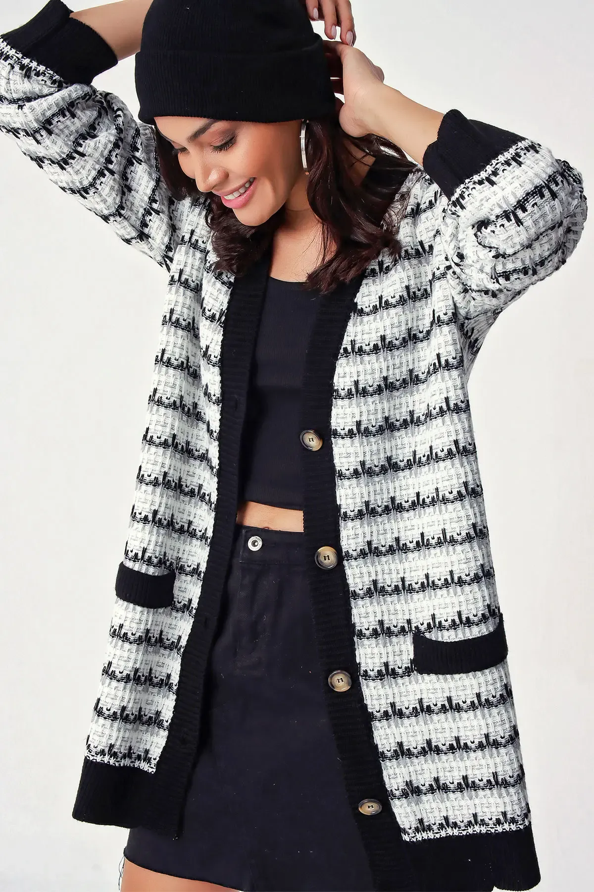 10298 Tüvil Görünümlü Triko Hırka - Beyaz