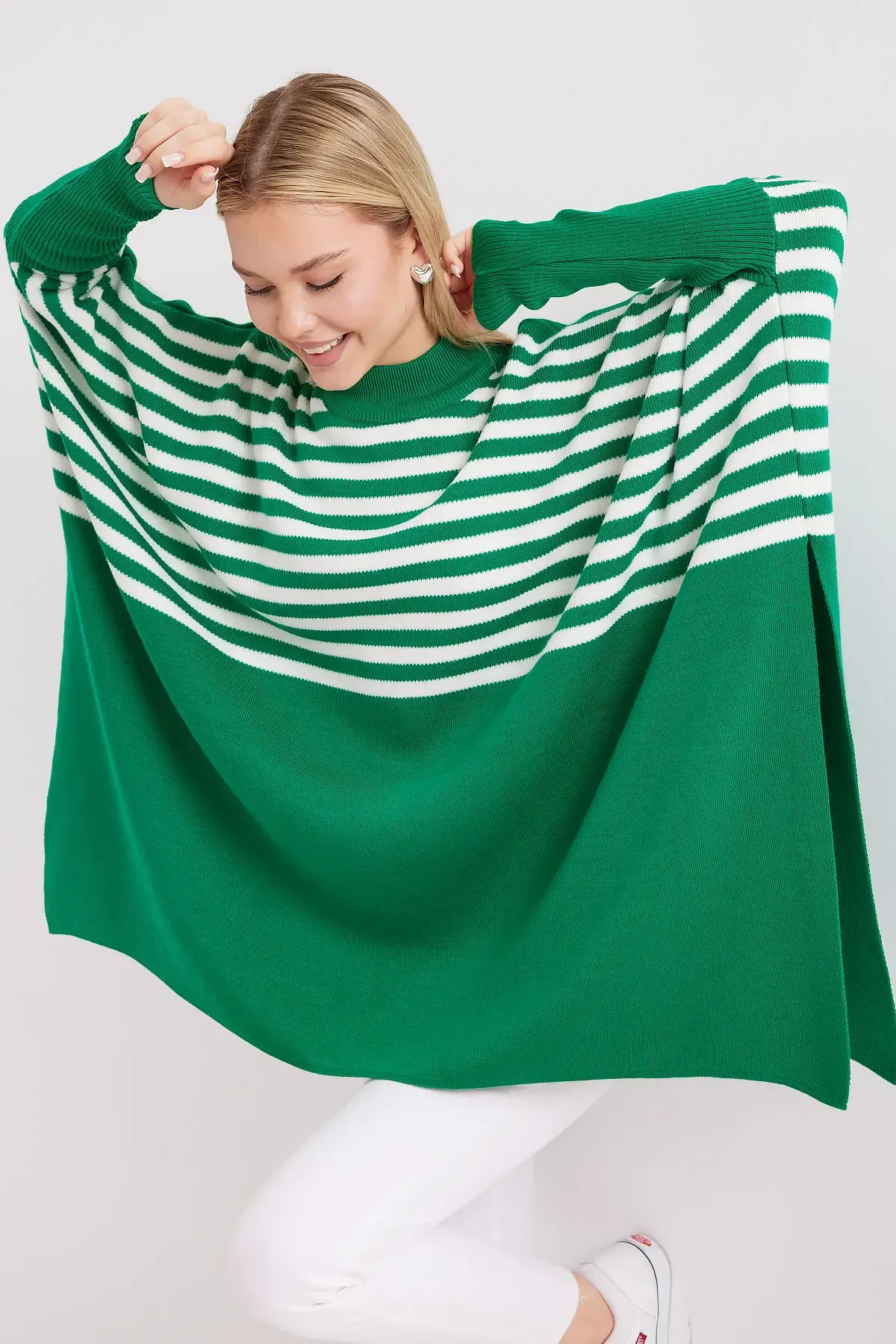 15783 Yırtmaçlı Panço Kazak - F. Yeşil