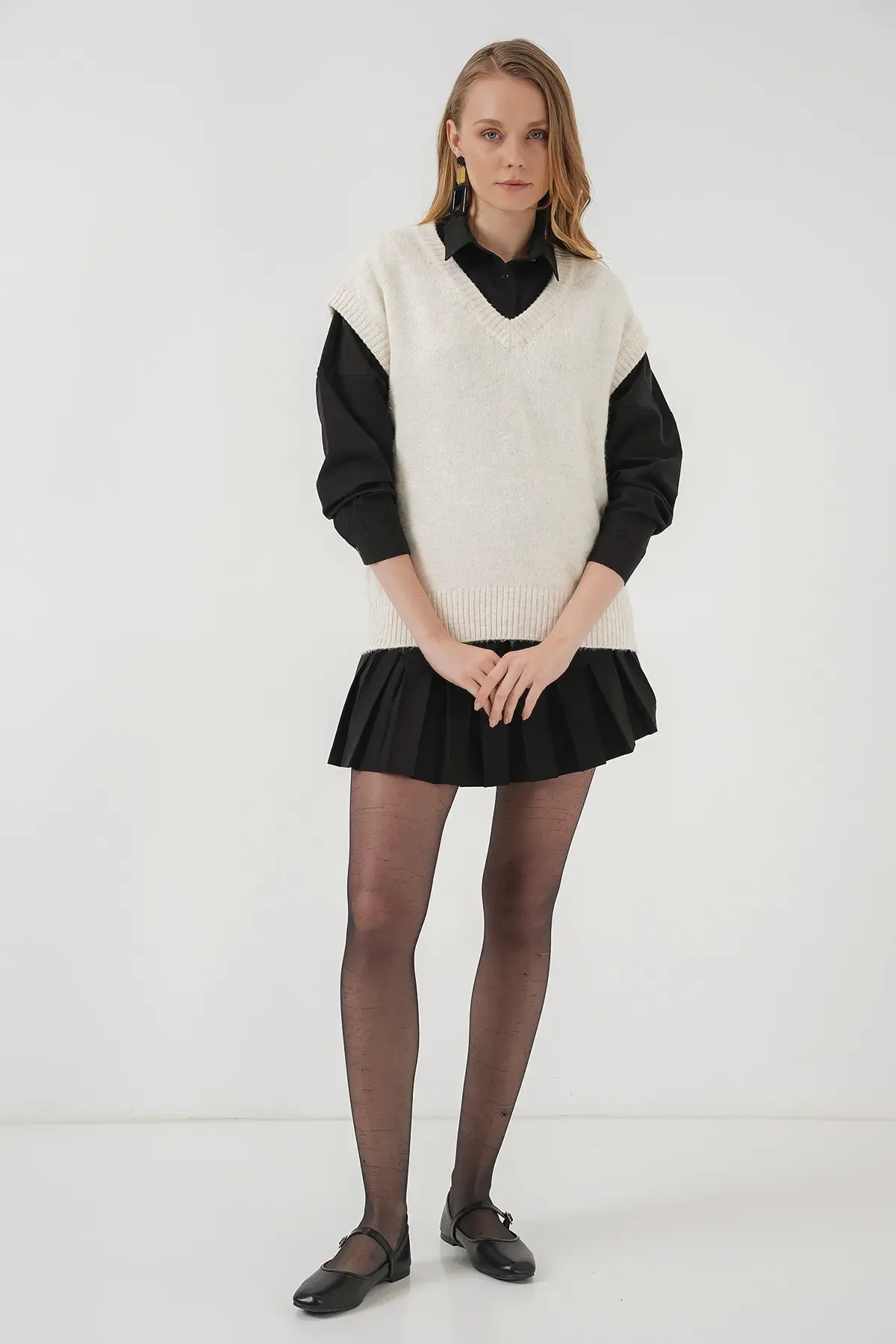 15914 V Yaka Triko Süveter - Ekru