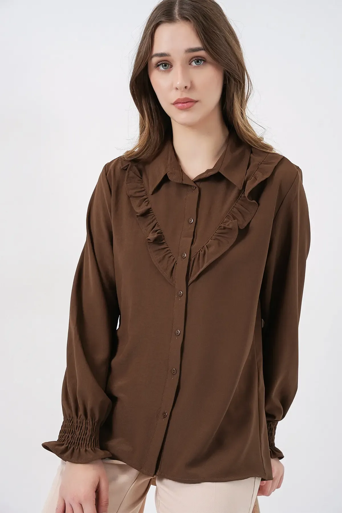 20223 Fırfırlı Uzun Kol Gömlek - Kahverengi
