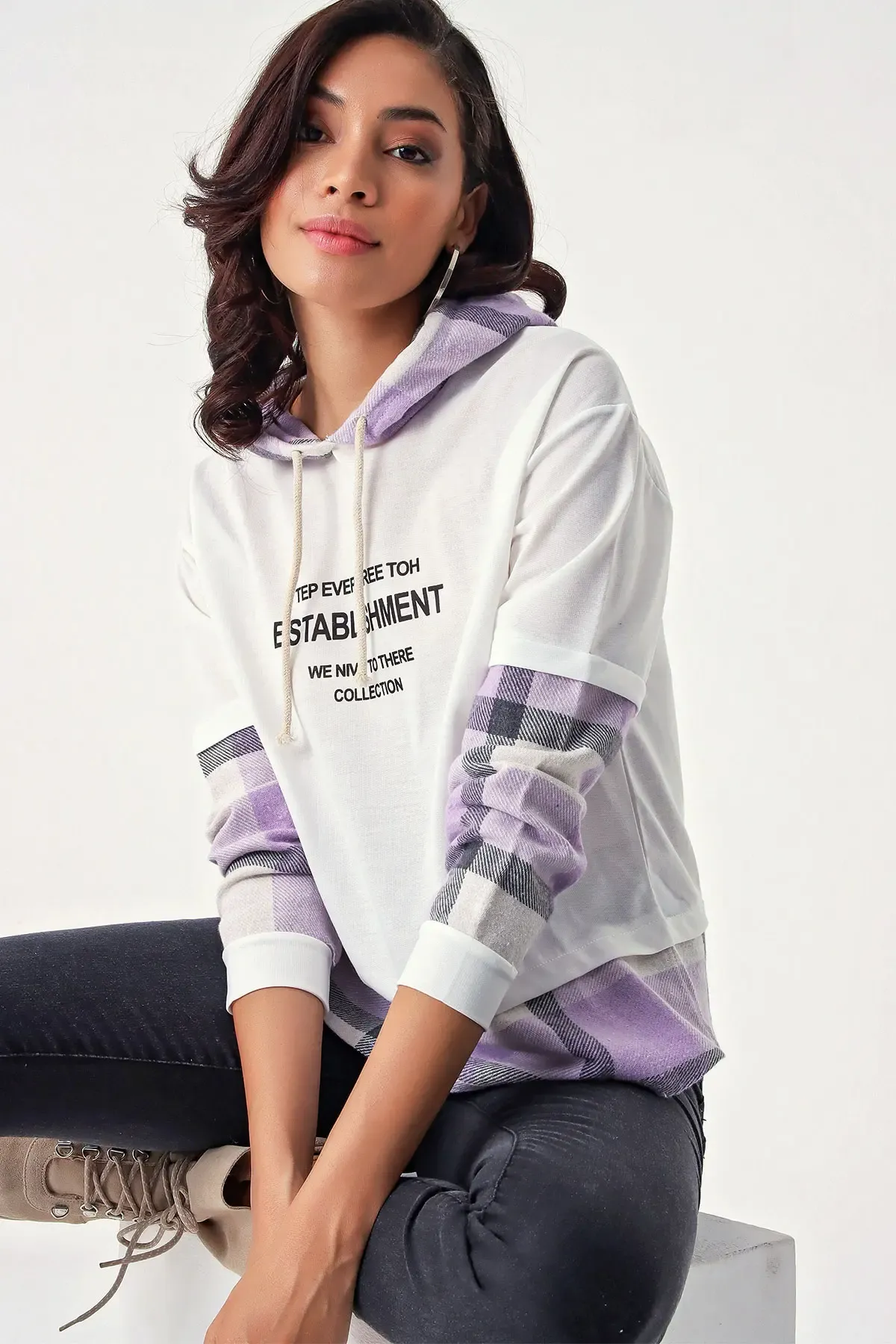 4245 Ekose Detaylı Kapşonlu Sweatshirt - Beyaz