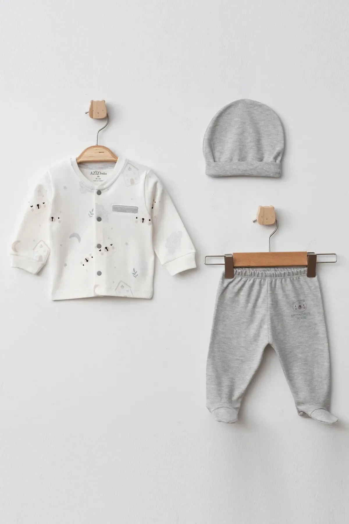 Erkek Bebek Animal Desenli Hırka Pantolon Bere 3  lü Alt Üst Bebek Takımı 0Ay-6Ay