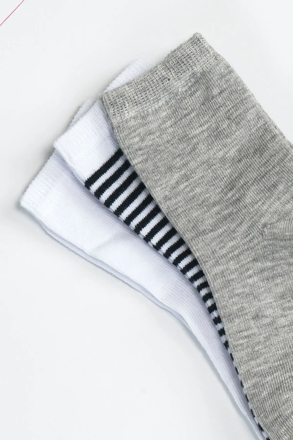 Erkek Çocuk Dikişsiz 3  lü Soket Çorap 3 Yaş - 6 yaş