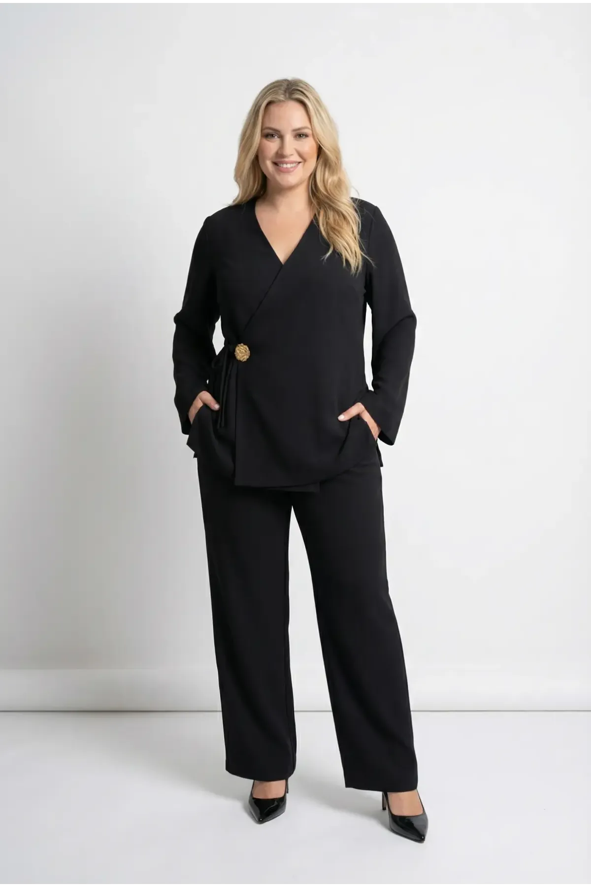 Kadın Siyah Büyük Beden Kruvaze Yaka Yandan Bağlamalı Tokalı Abiye Takım HZL26W-PR10121