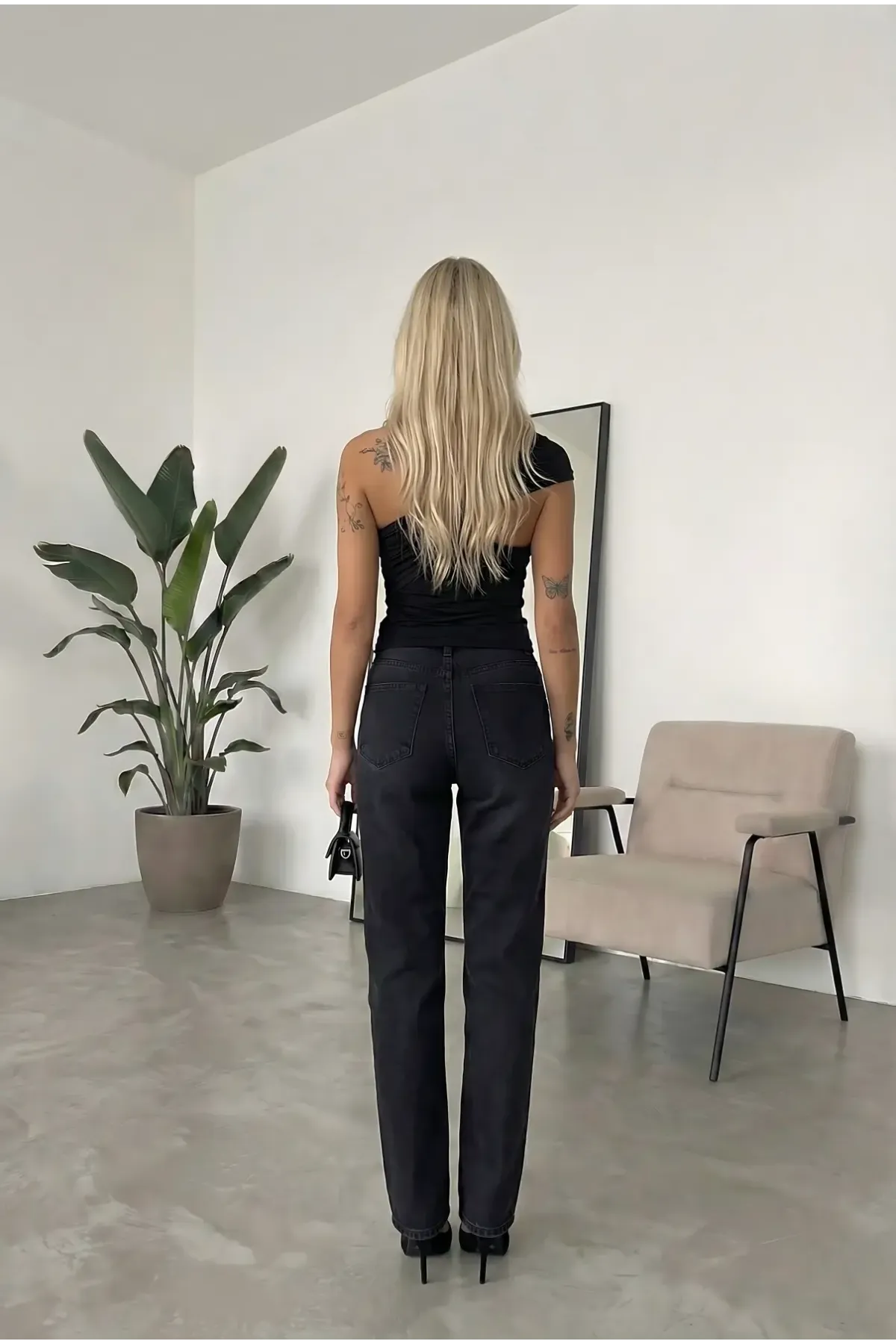 Kadın Siyah Gold Toka Detay Omuz Drape Detaylı Sandy Bluz HZL26W-FRY123741