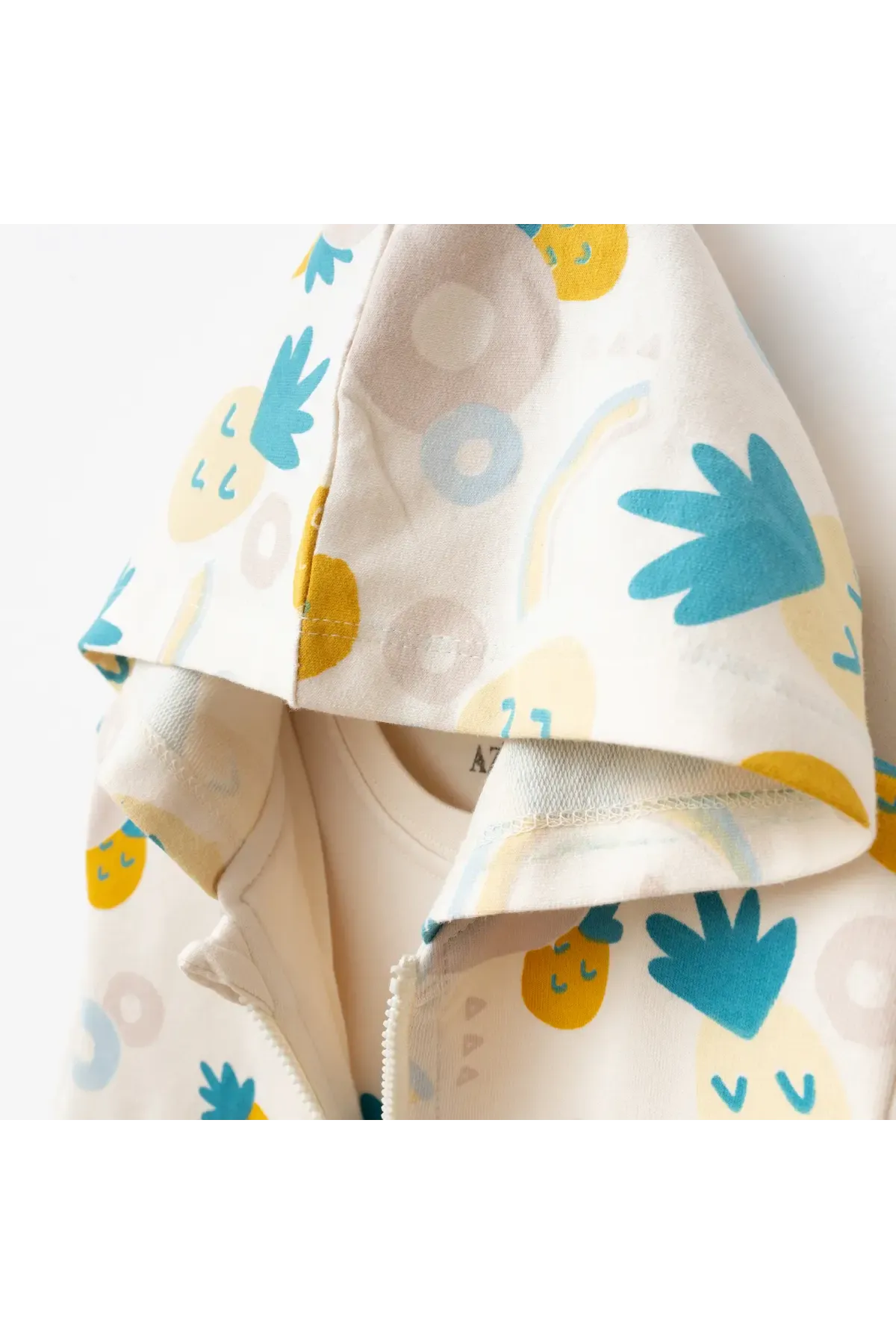 Kız Bebek Ananas Desenli Sweatshirt Pantolon T-shirt 3 lü Alt Üst Bebek Takımı 3Ay - 36Ay