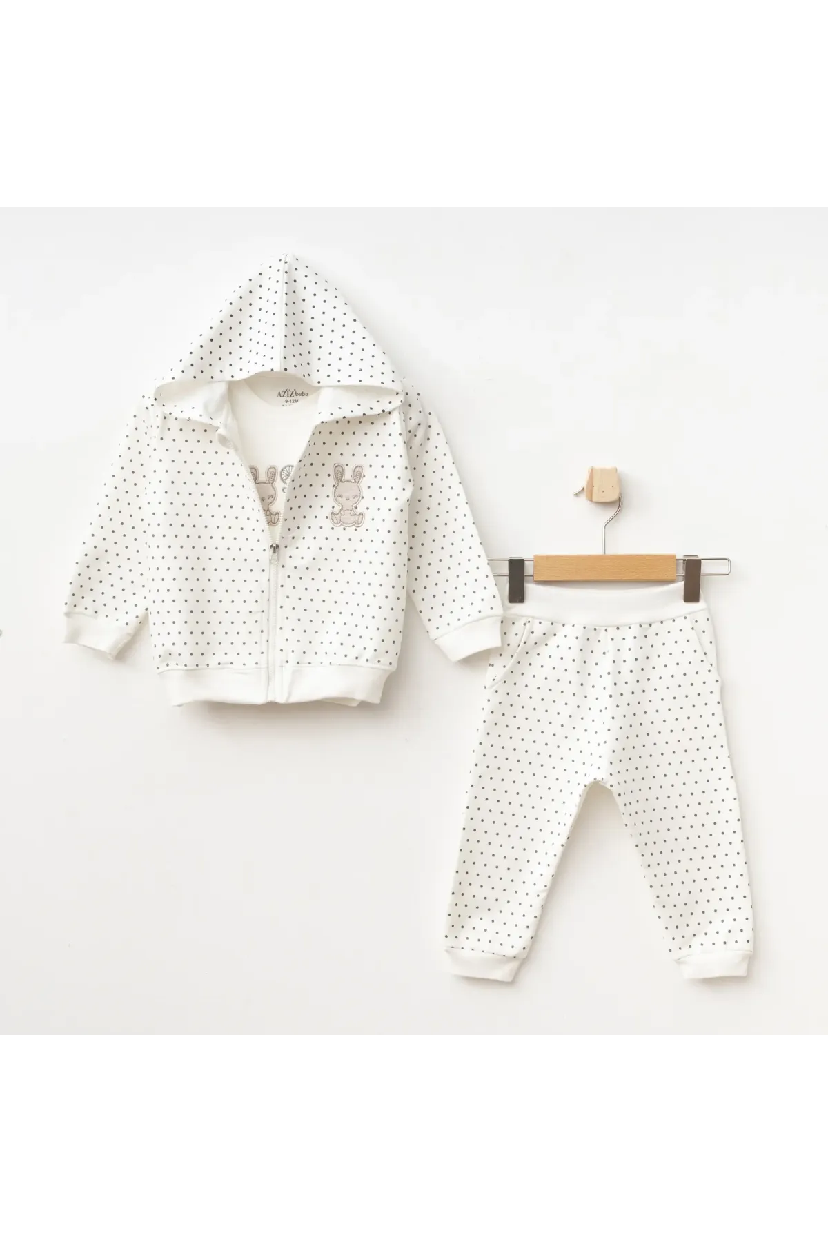 Kız Bebek Tavşan Nakışlı Sweatshirt Pantolon T-shirt 3 lü Alt Üst Bebek Takımı 3 Ay-36 Ay