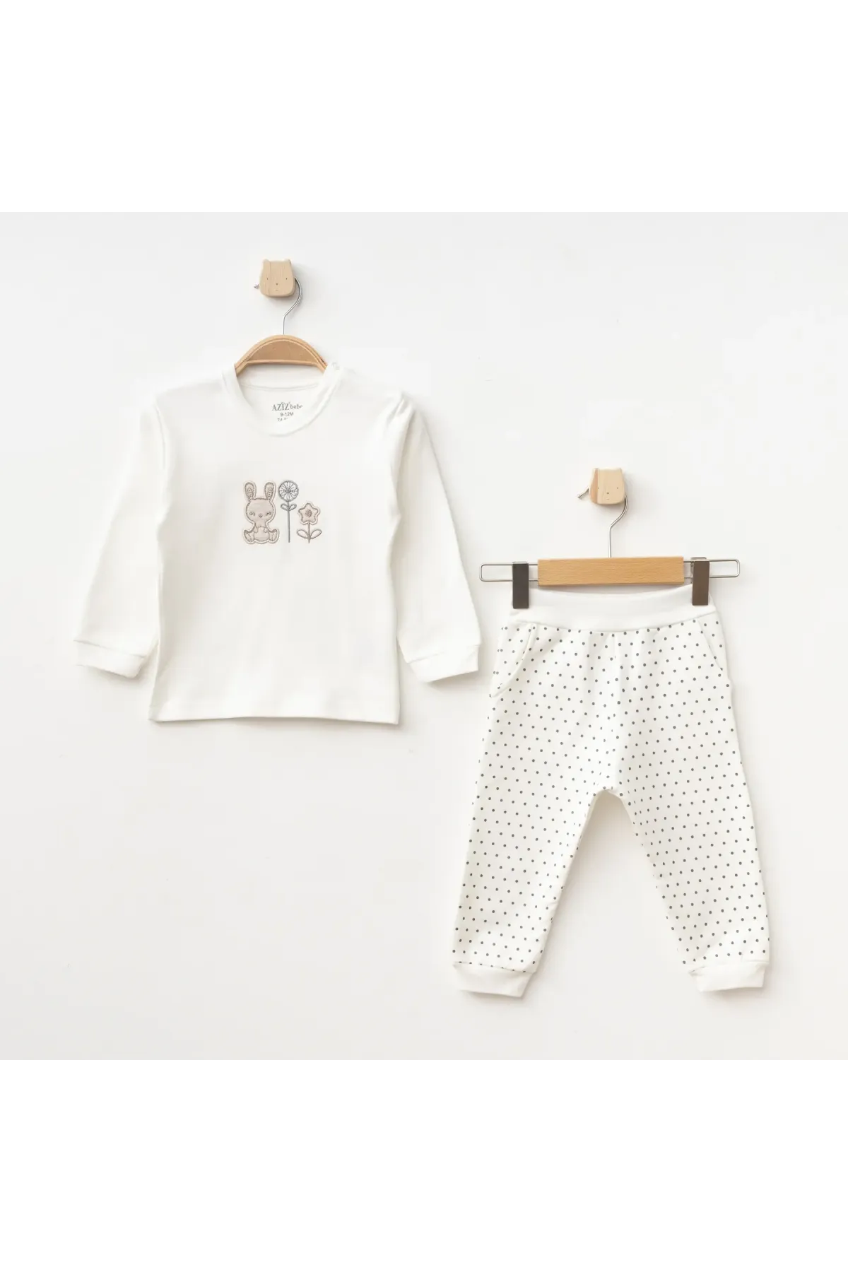 Kız Bebek Tavşan Nakışlı Sweatshirt Pantolon T-shirt 3 lü Alt Üst Bebek Takımı 3 Ay-36 Ay