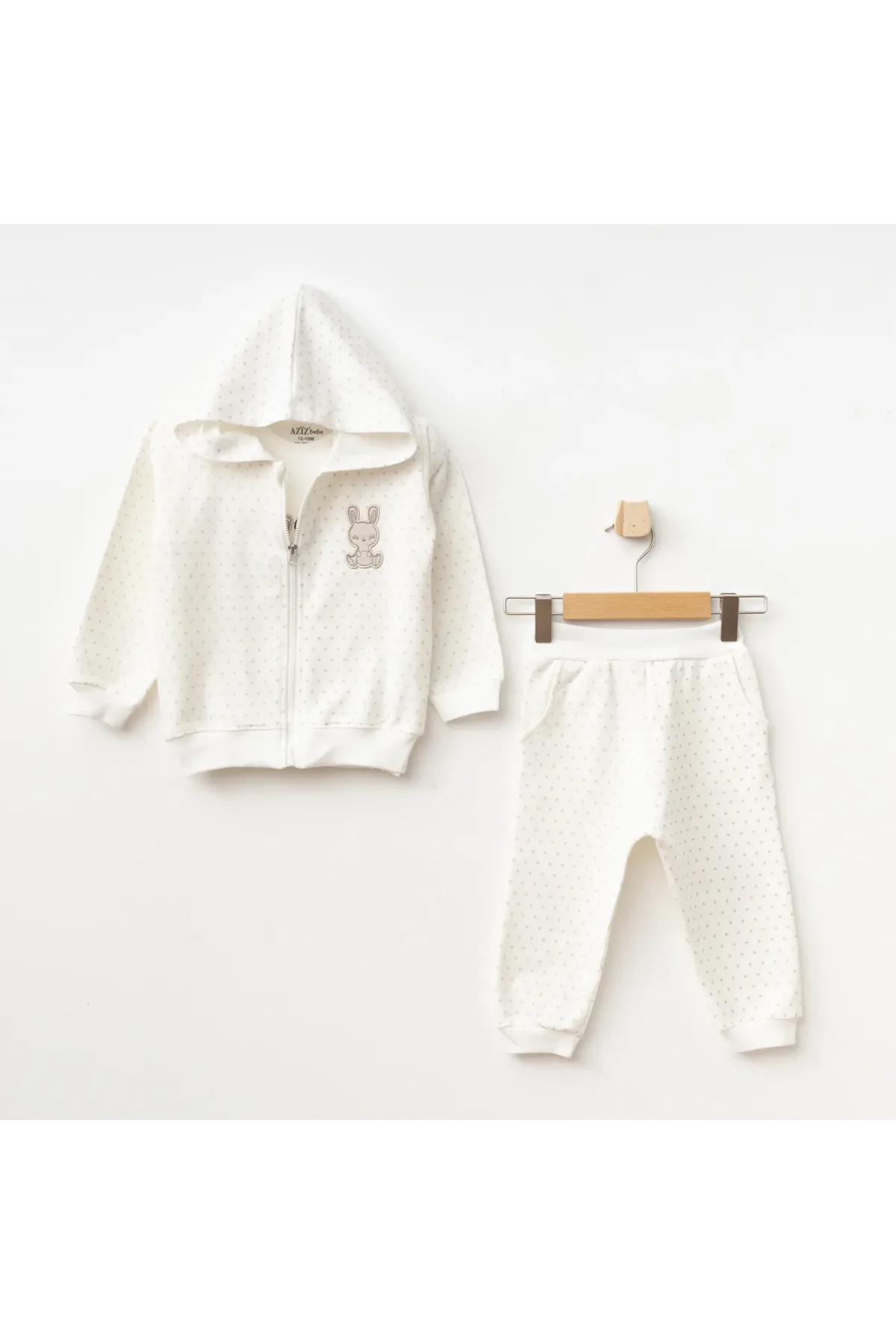 Kız Bebek Tavşan Nakışlı Sweatshirt Pantolon T-shirt 3 lü Alt Üst Bebek Takımı 3 Ay-36 Ay