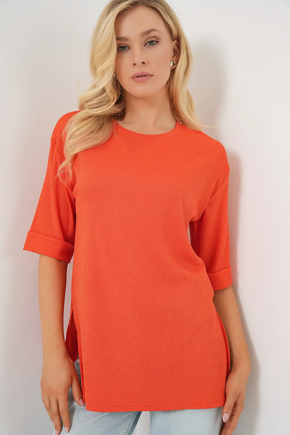 4332 Yanı Yırtmaçlı Örme Tişört - Turuncu