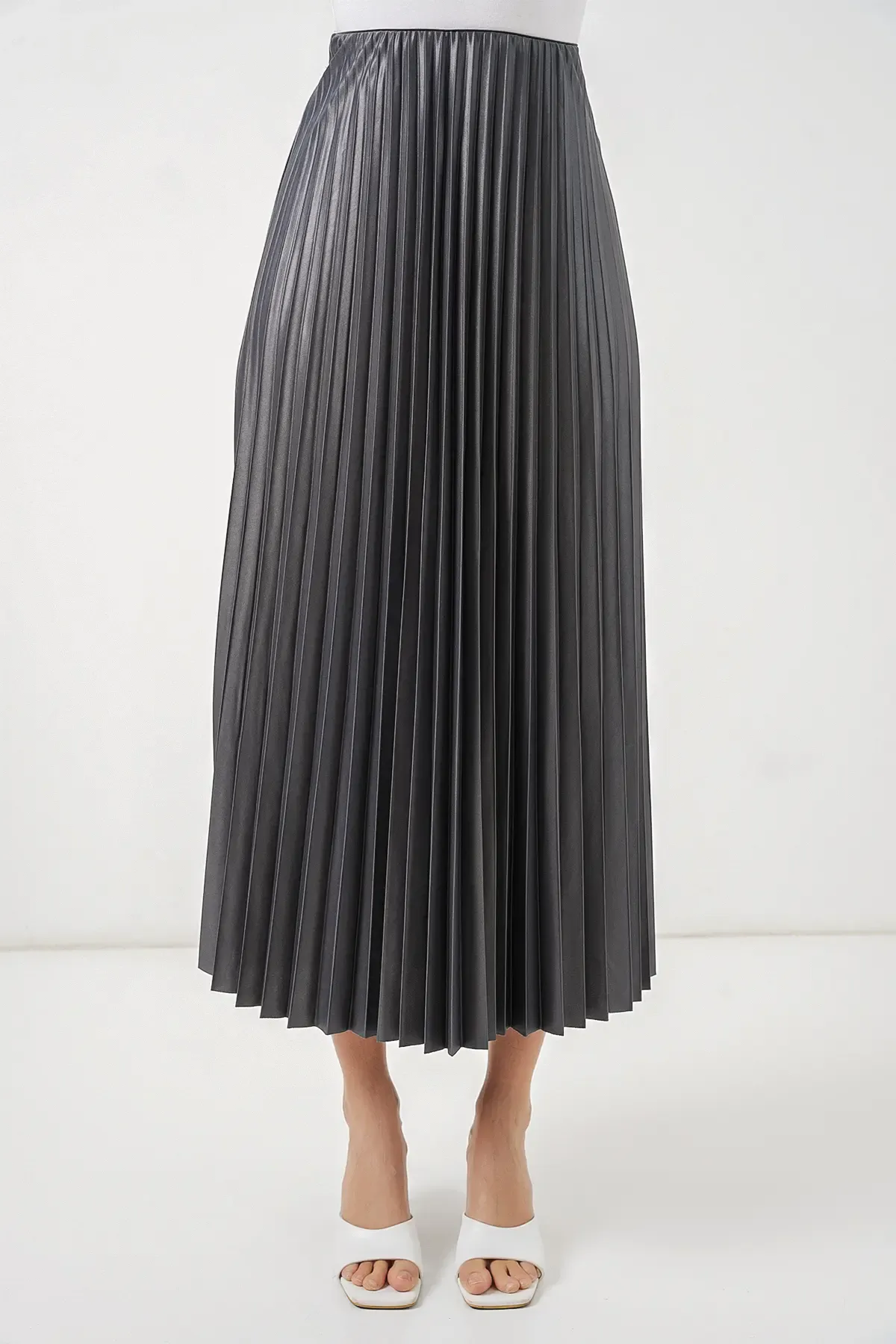 8009 Deri Görünümlü Piliseli Etek - Gri