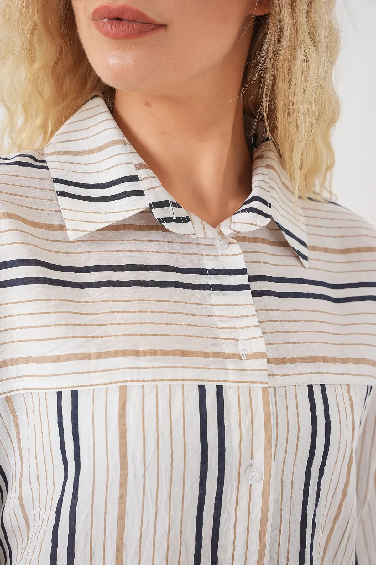 Kadın Çizgili Kısa Kol Gömlek 20344 - Bej