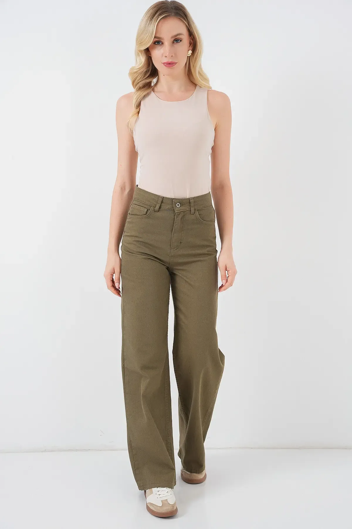 Kadın Halter Yaka Çıtçıtlı Body 972 - Bej