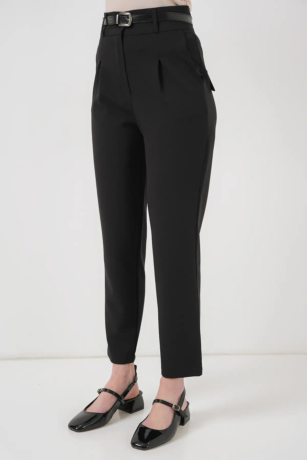 Kadın Pileli Kemerli Kumaş Pantolon 6725 - Siyah