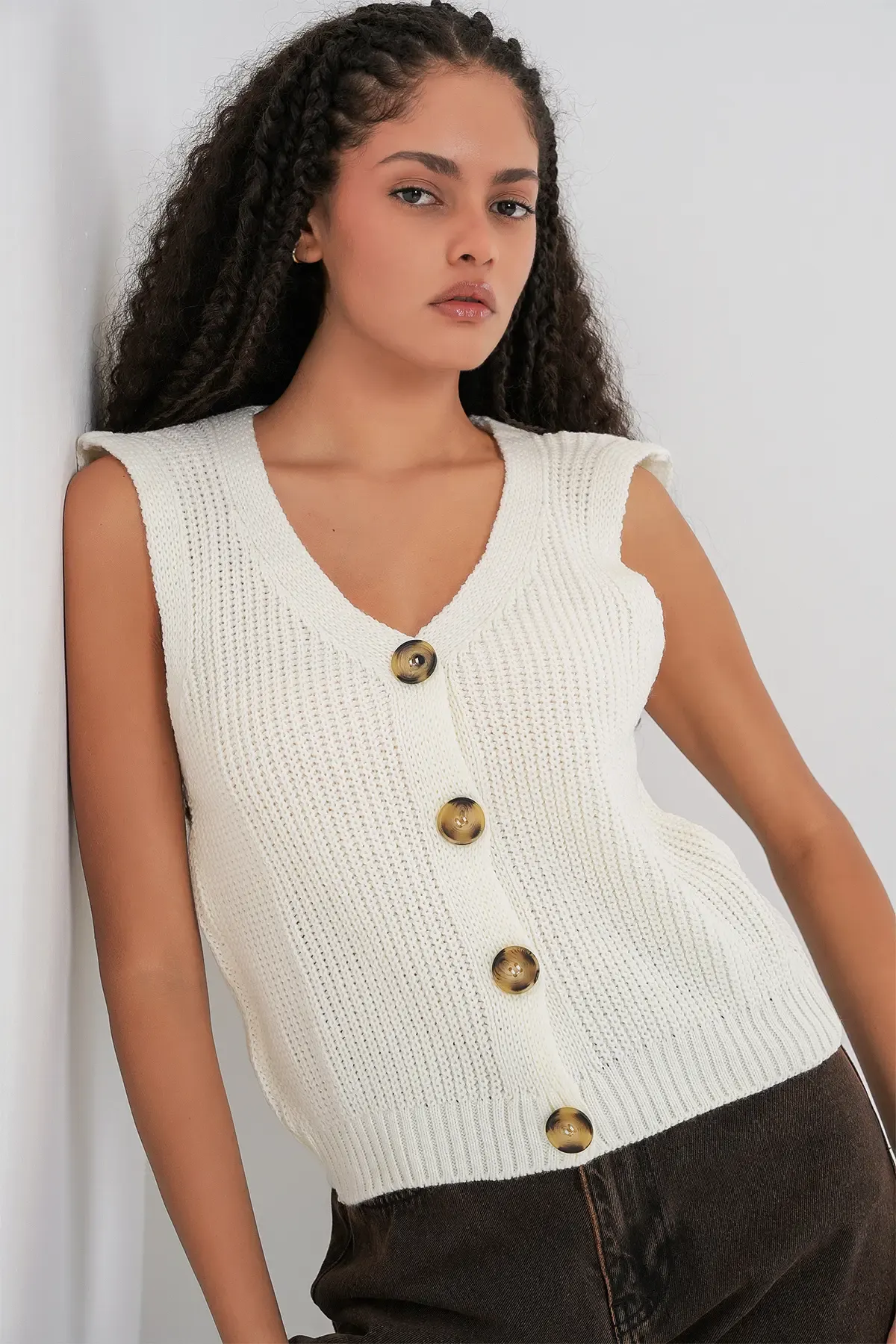 15881 Düğmeli Kısa Triko Yelek - Ekru