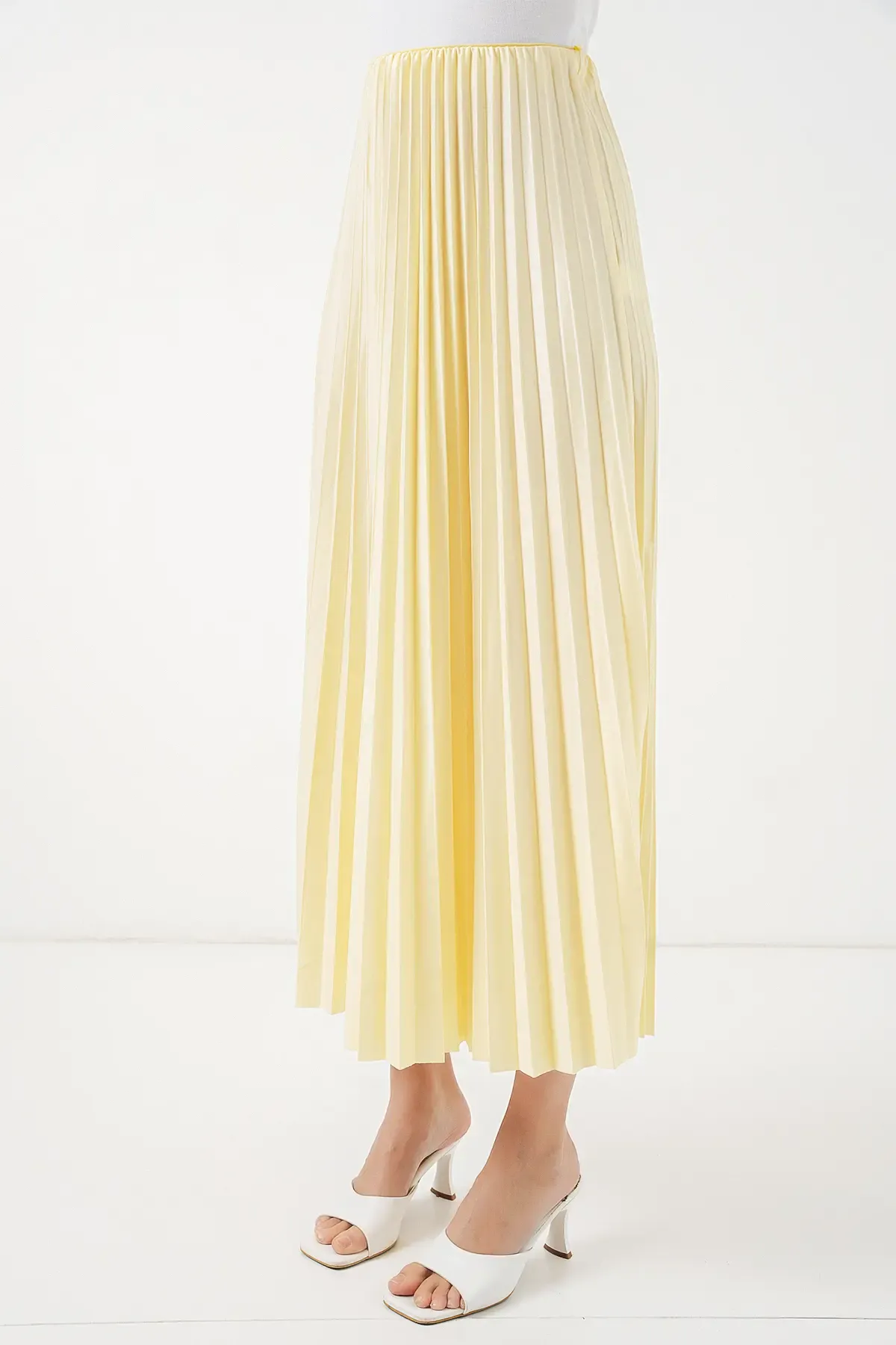 8009 Deri Görünümlü Piliseli Etek - Sarı