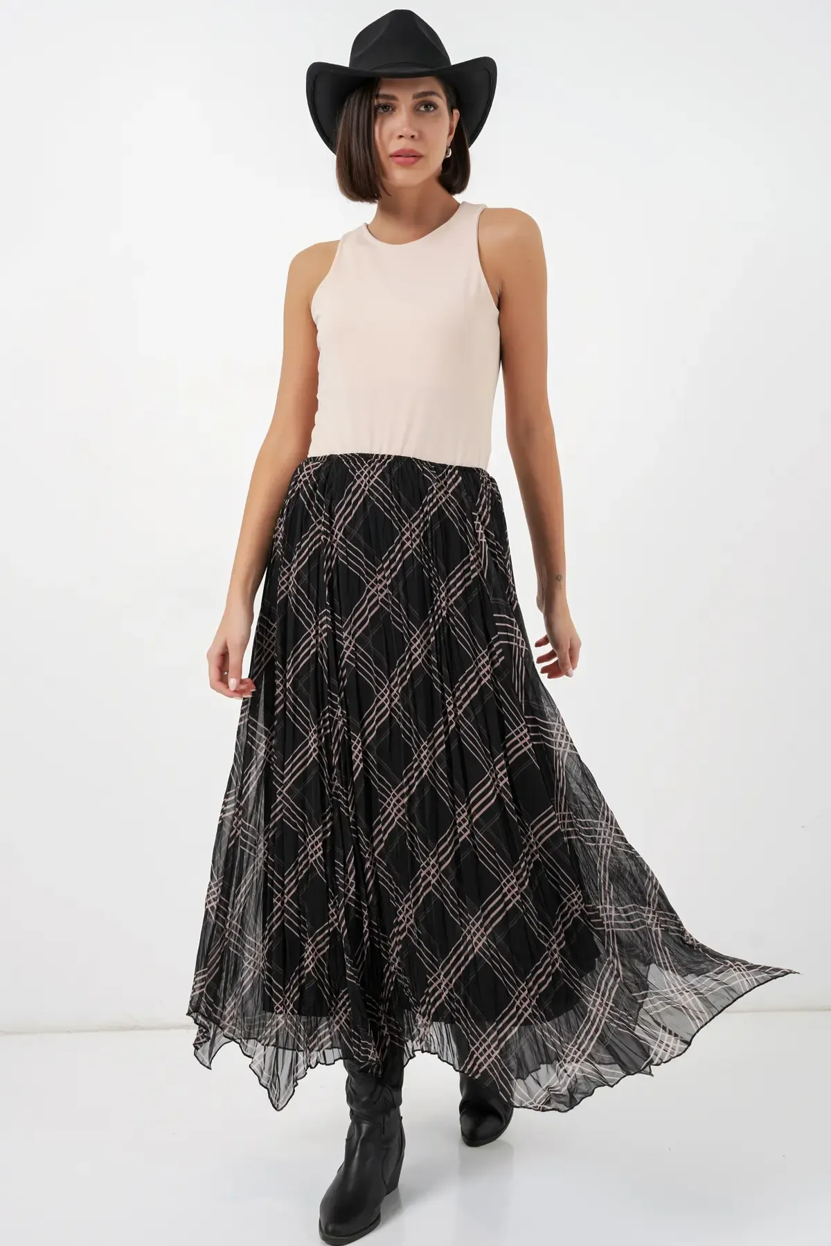 Kadın Asimetrik Kesim Şifon Etek 8056 - Siyah