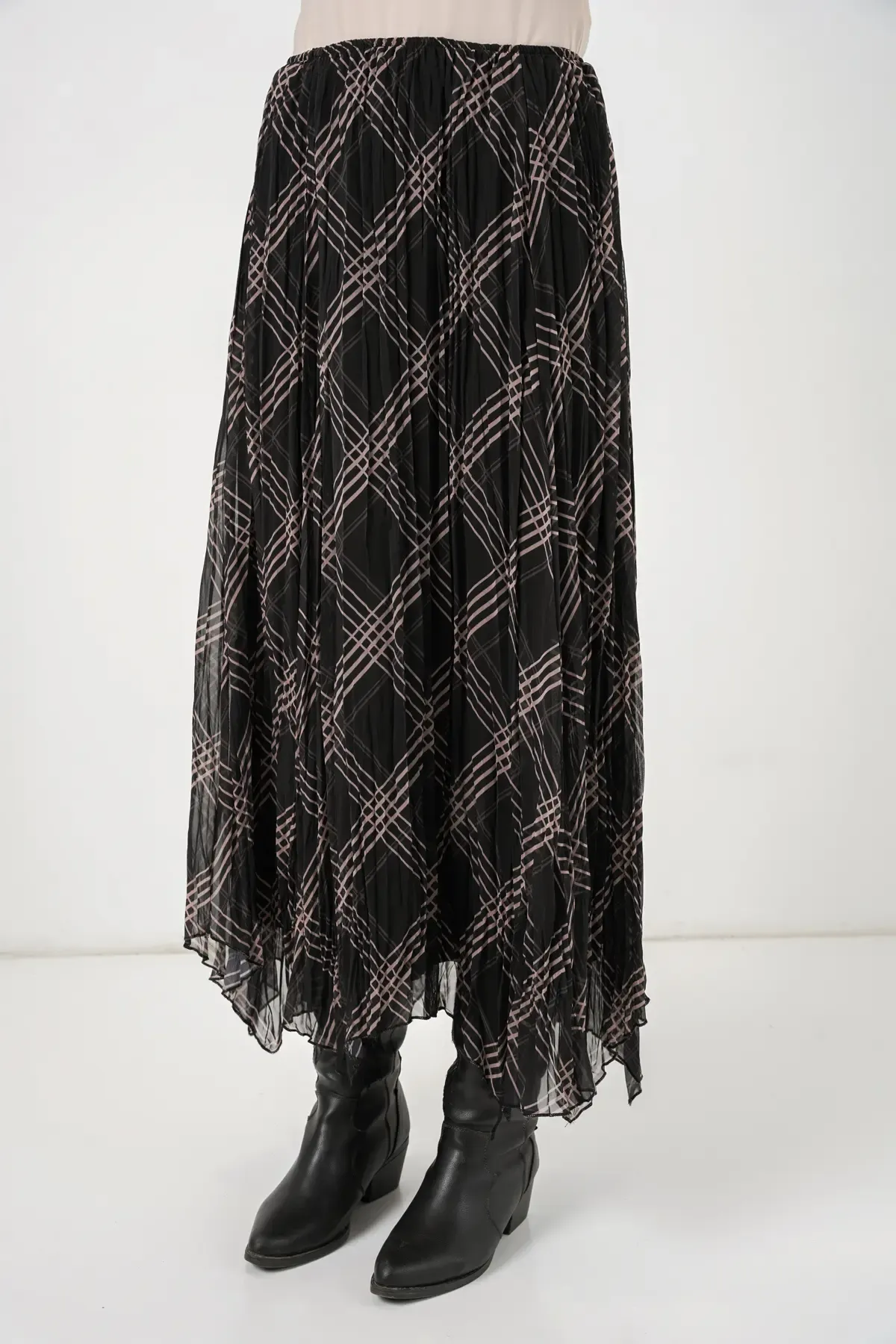 Kadın Asimetrik Kesim Şifon Etek 8056 - Siyah