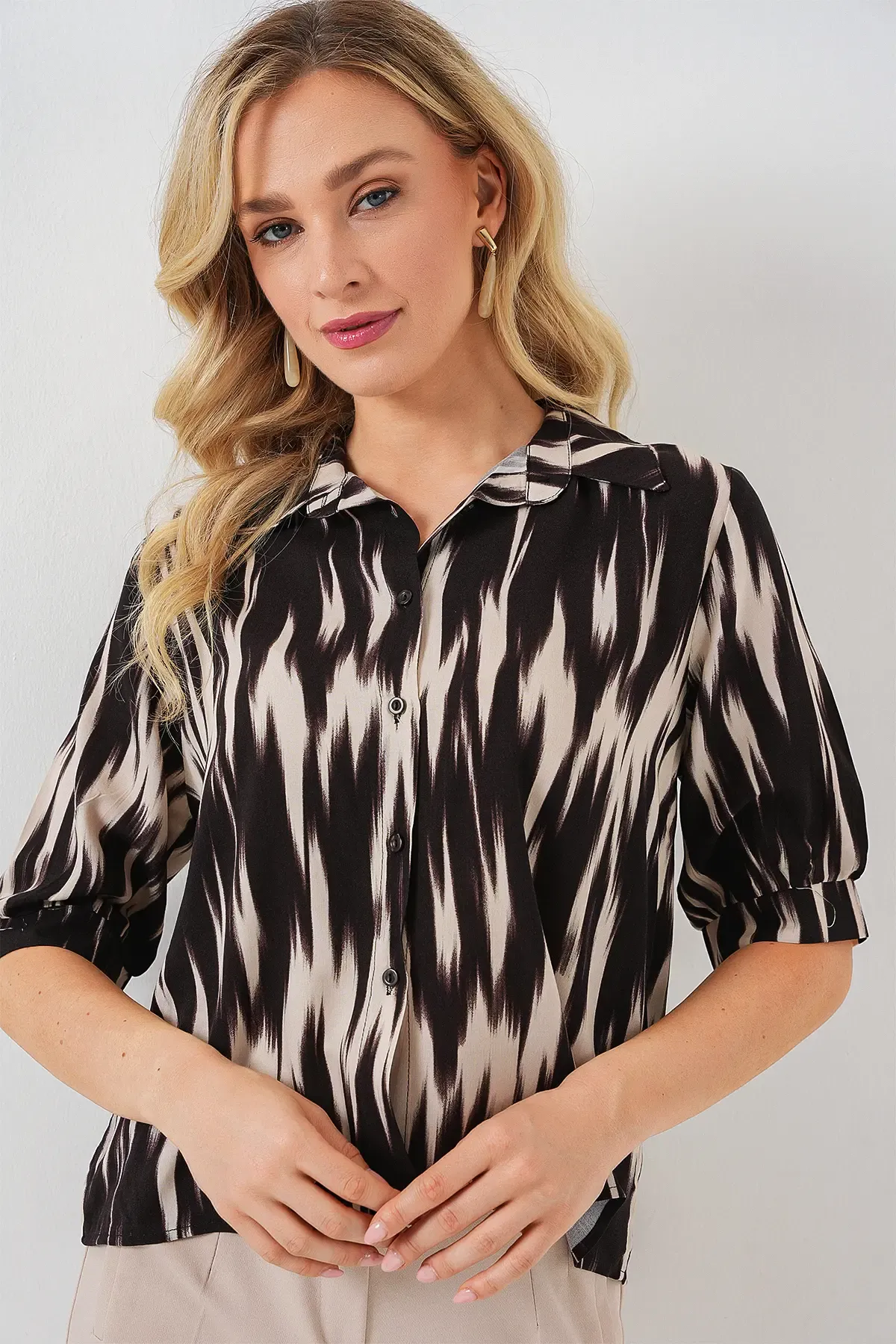 Kadın Desenli Kısa Kol Crop Gömlek 20337 - Siyah