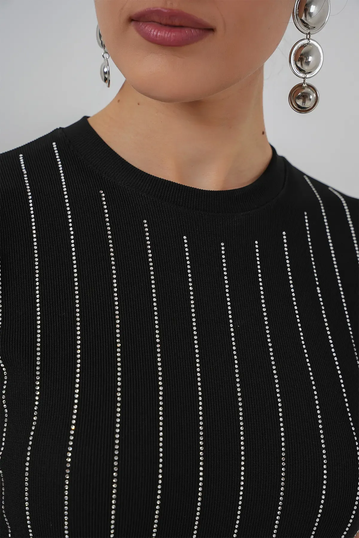 Kadın Sıfır Kol Taşlı Bluz 931 - Siyah