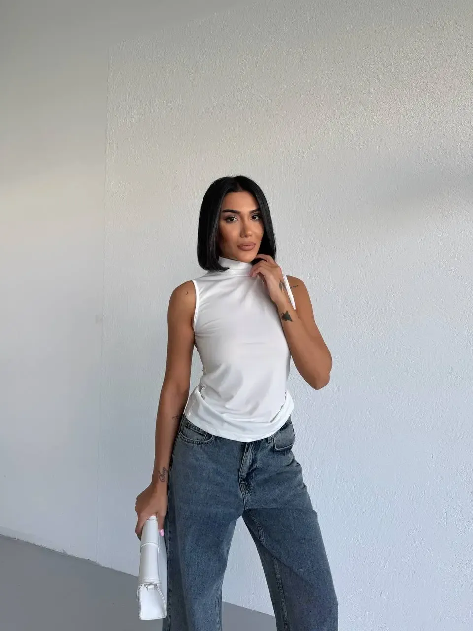 Kadın Beyaz Balıkçı Yaka Sıfır Kol Sandy Crop Bluz HZL26S-FRY123931