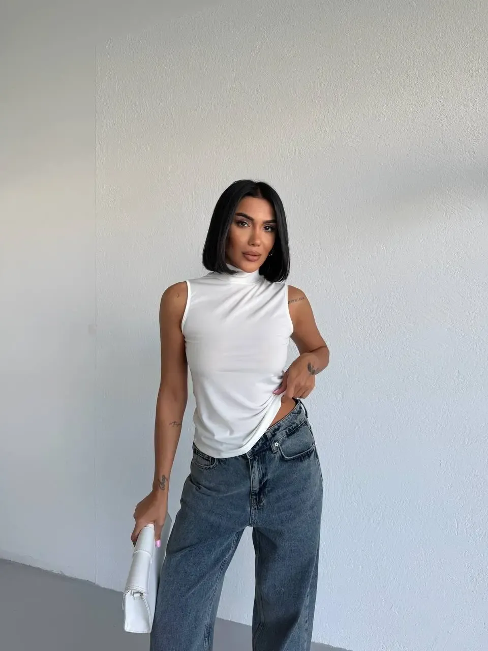 Kadın Beyaz Balıkçı Yaka Sıfır Kol Sandy Crop Bluz HZL26S-FRY123931