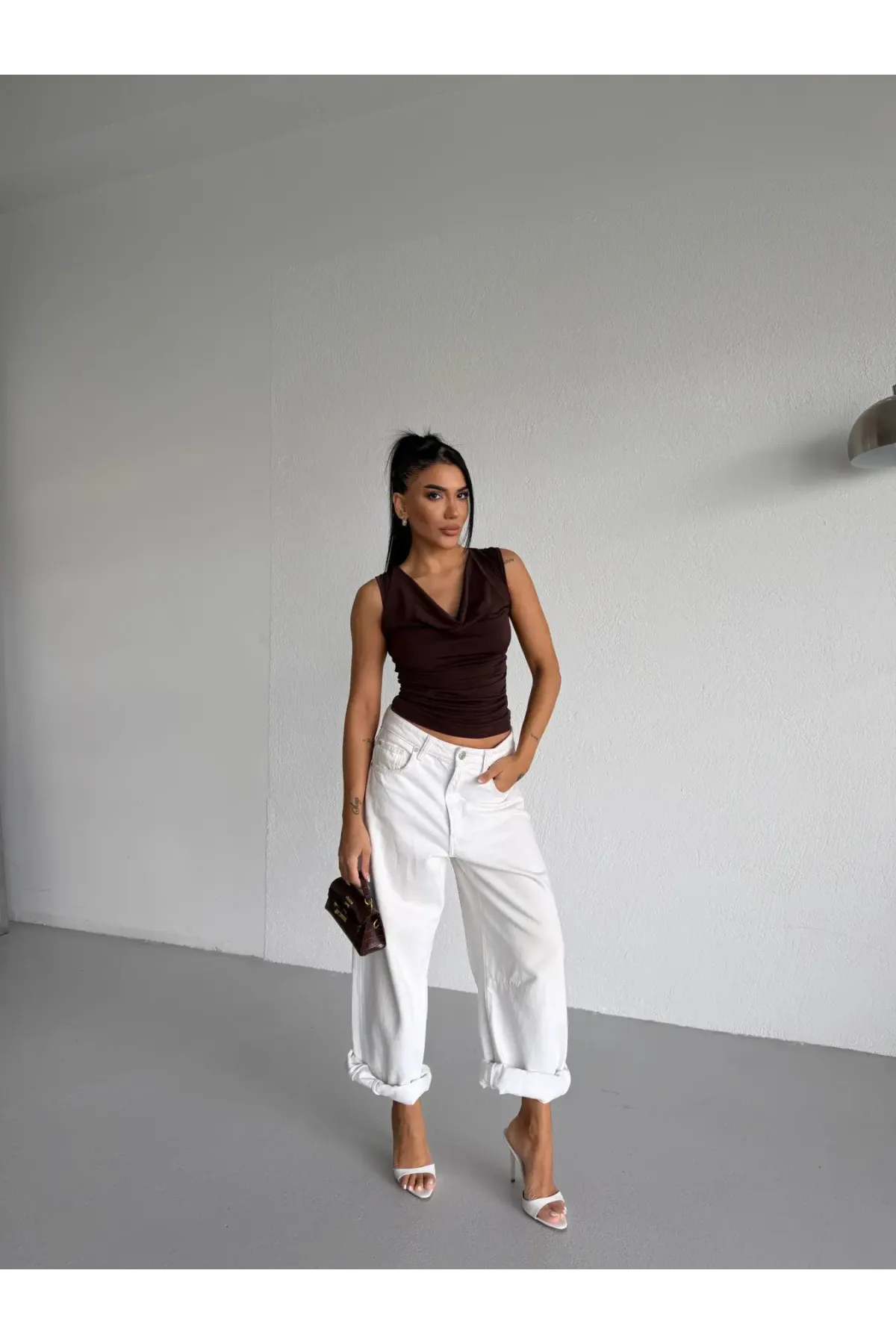 Kadın Kahverengi Degaje Yaka Yanlardan Drapeli Sandy Bluz HZL25S-FRY123131