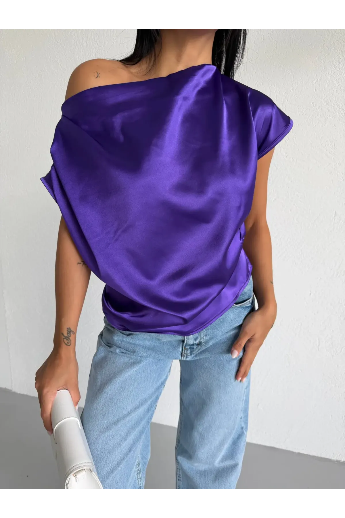 Kadın Mor Tek Omuz Asimetrik Kesim Saten Bluz HZL26W-FRY121171