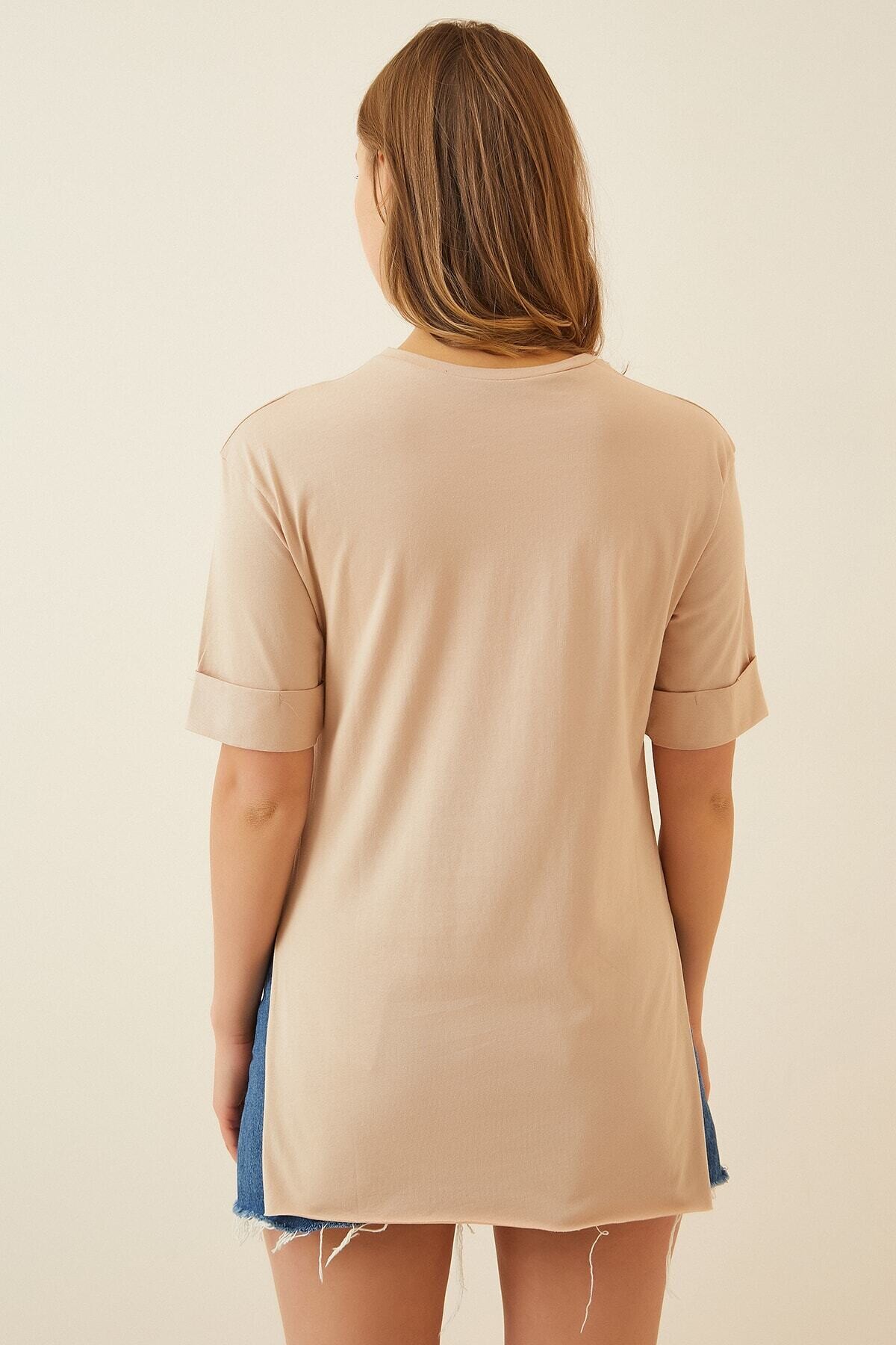 Kadın Bej Bisiklet Yaka Yandan Yırtmaçlı Kolu Katlı Oversize Örme T-Shirt HZL22S-BD143251
