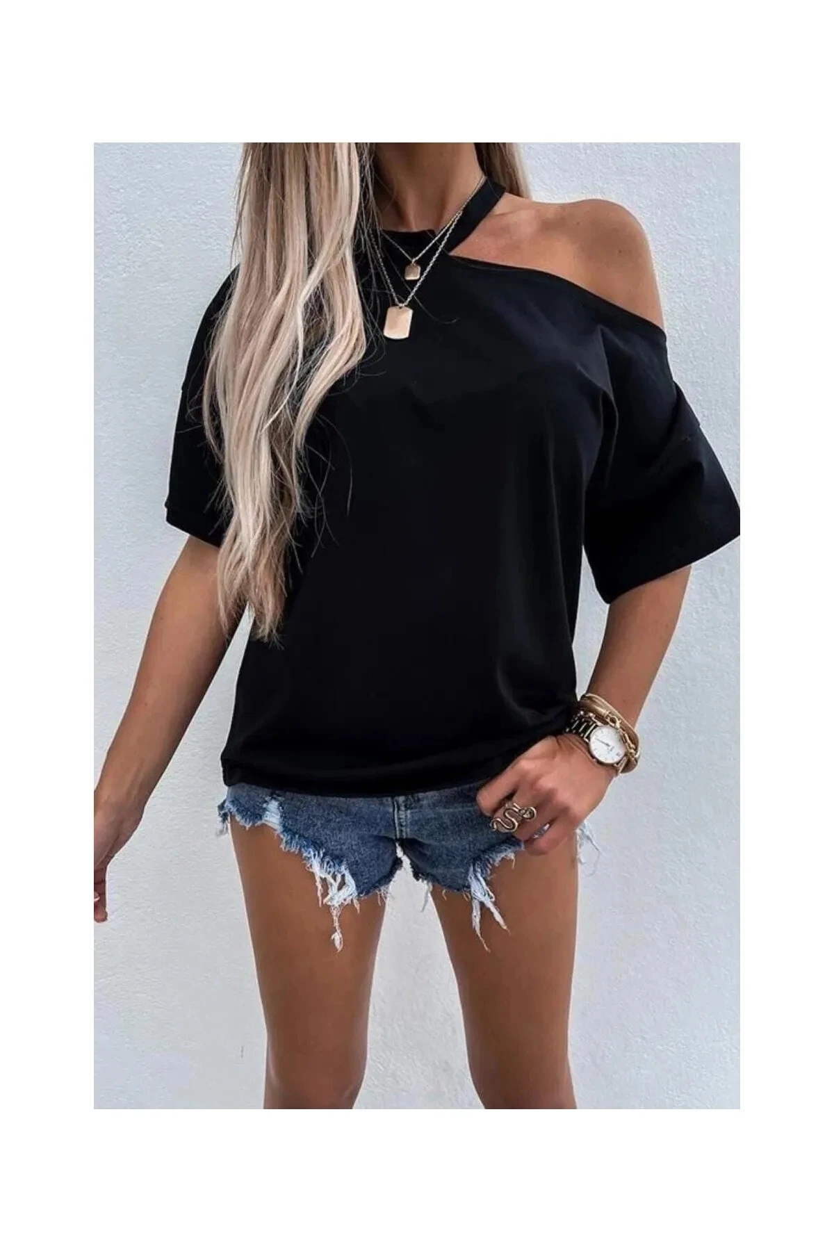 Kadın Siyah Düz Oversize Kayık Yaka Omuz Detay Örme T-Shirt  HZL23S-DSB120191