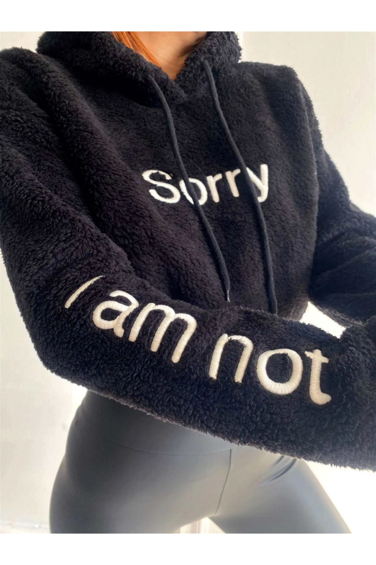 Kadın Siyah Sorry Baskılı  Beli Lastikli Rahat Peluş Sweatshirt HZL23W-BD1553981