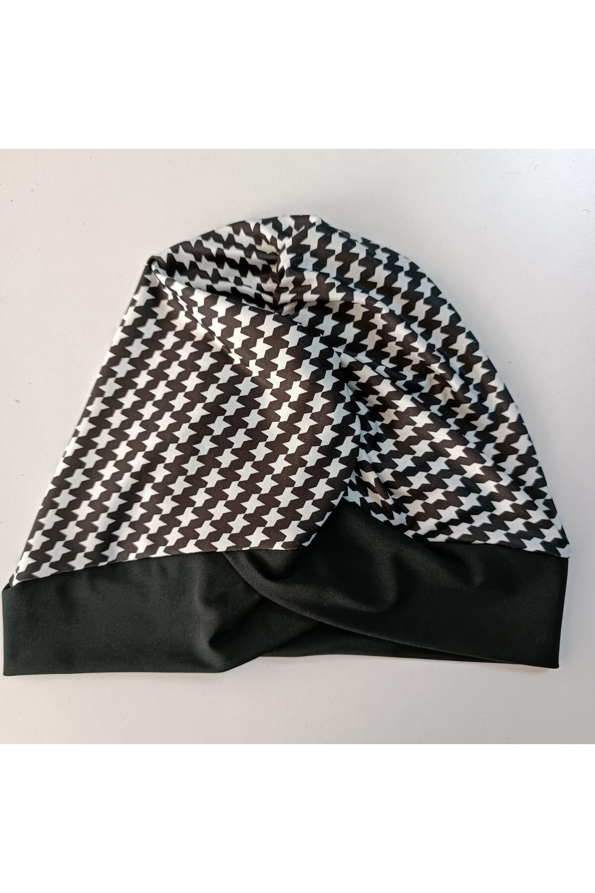 Kadın Siyah Uzun Kollu Likralı Tam Kapalı Desenli Tesettür Mayo HZL23S-AR12581