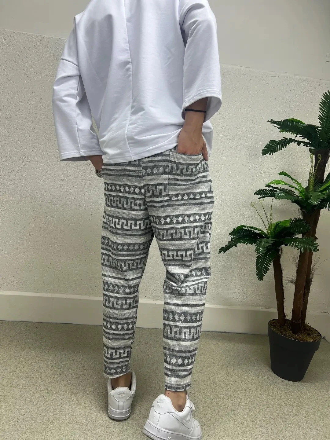 Erkek Ekru Etnik Desenli Beli İp Bağlamalı Düz Kesim Cepli Pantolon Eşofman Altı HZL24S-MXC8948-245