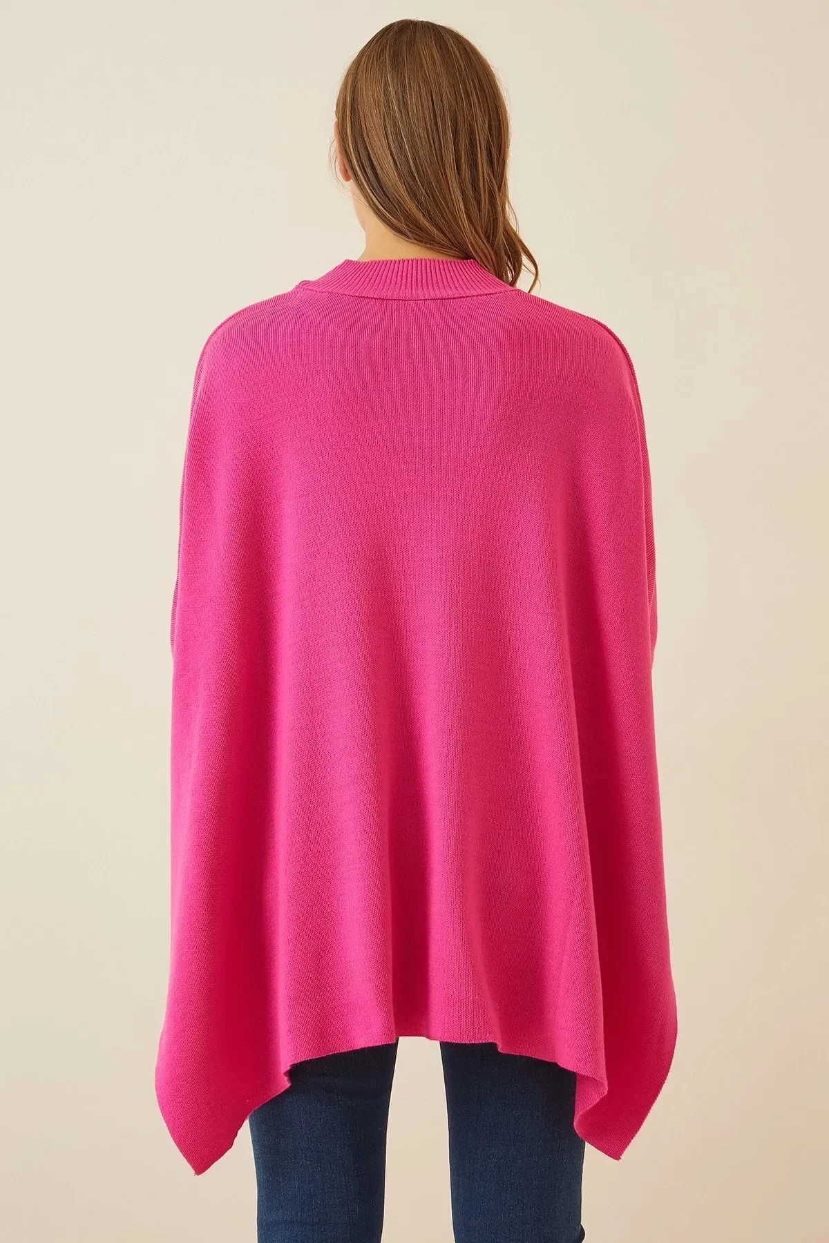 Kadın Canlı Pembe Oversize Yırtmaçlı Panço Triko Kazak  HZL23W-BD1100761