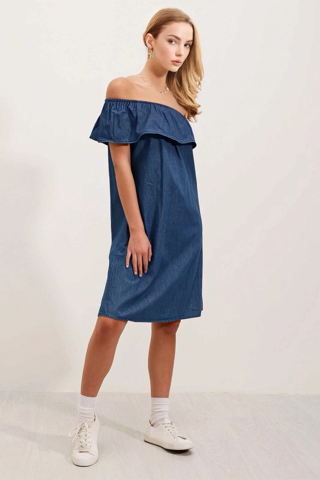 Kadın Denim Kolsuz Omzu Açık Carmen Yaka Jean Elbise HZL24S-BD114811