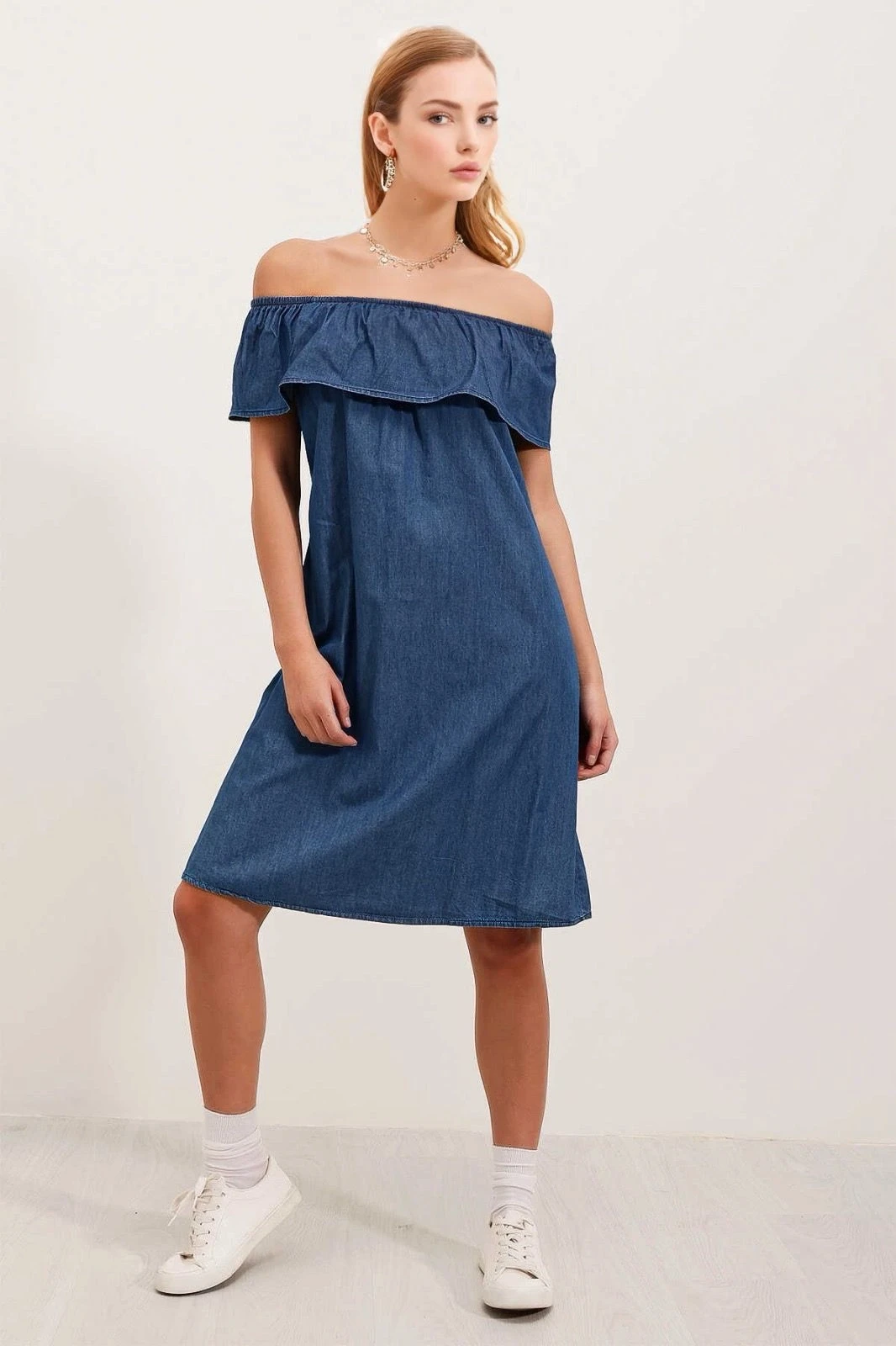 Kadın Denim Kolsuz Omzu Açık Carmen Yaka Jean Elbise HZL24S-BD114811