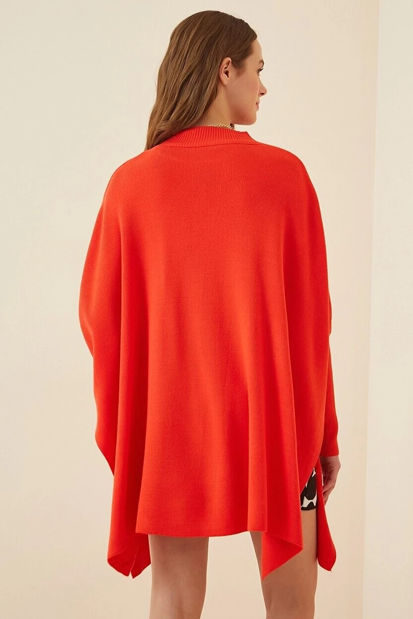 Kadın Kırmızı Oversize Yırtmaçlı Panço Triko Kazak  HZL23W-BD1100761