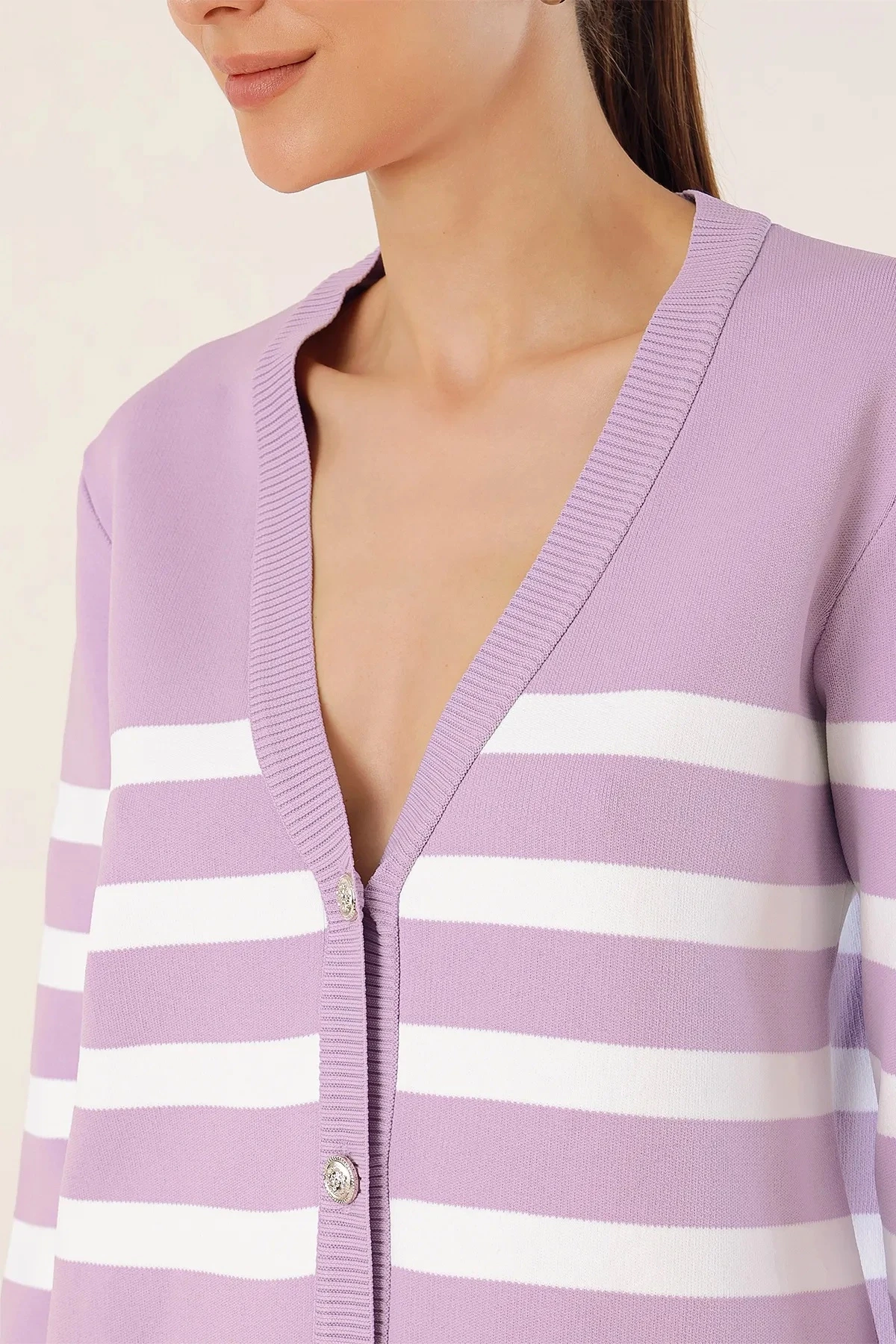 Kadın Lila Çizgili V yaka Rahat Kesim Triko Hırka HZL24W-BD1102151