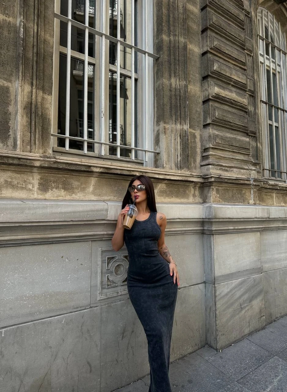 Kadın Siyah Bisiklet Yaka Sıfır Kol Yıkamalı Fitilli Uzun Elbise HZL24S-VL1241071