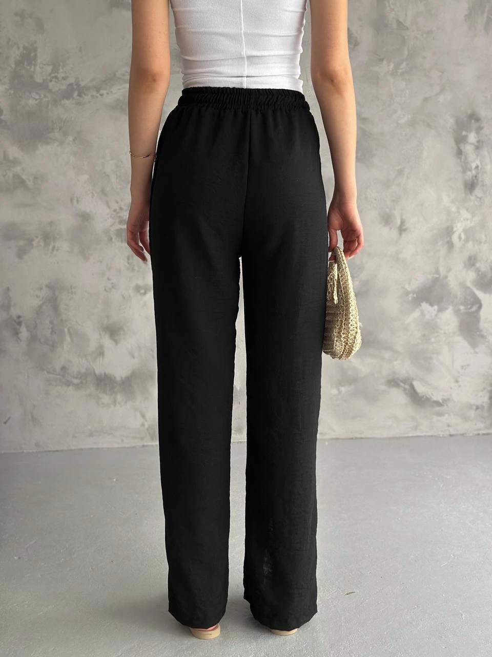 Kadın Siyah Lastikli Bel Yırtmaç Detaylı Cepsiz İthal Keten Astarsız Pantolon HZL24S-FRY121941