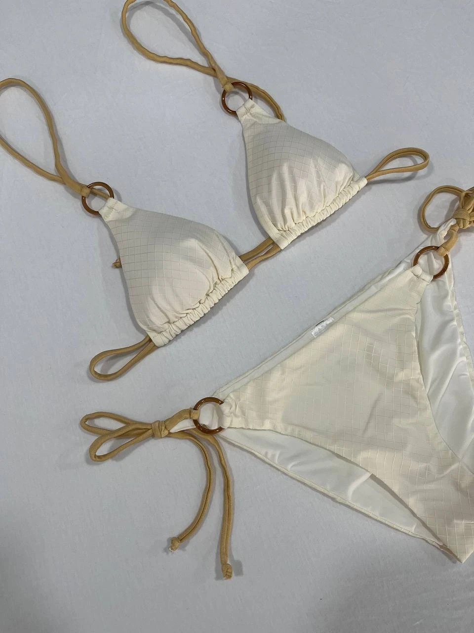 Kadın Açık Krem Halka Detaylı İp Bağlamalı Astarlı Bikini Takım HZL25S-AR1617