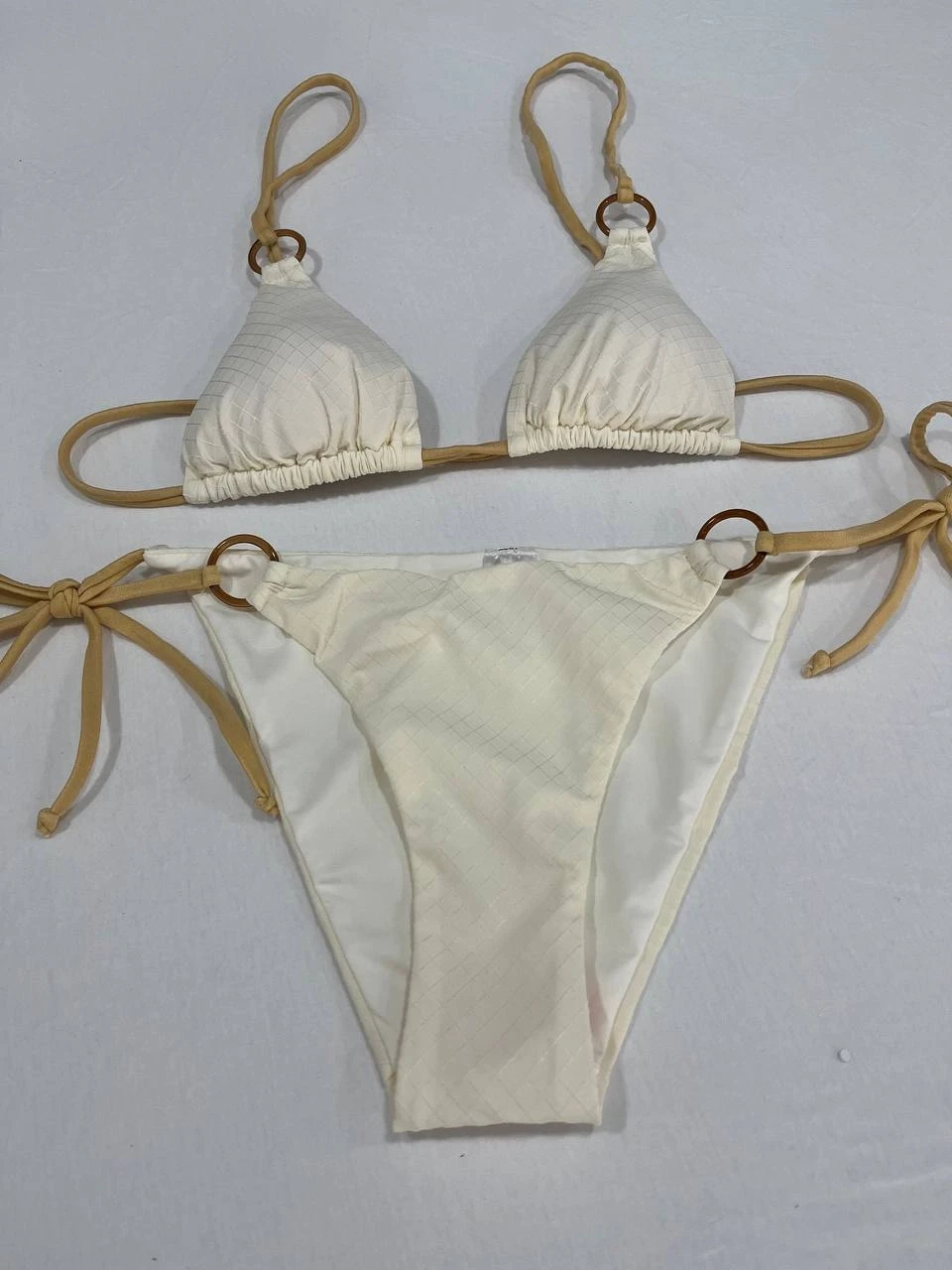 Kadın Açık Krem Halka Detaylı İp Bağlamalı Astarlı Bikini Takım HZL25S-AR1617