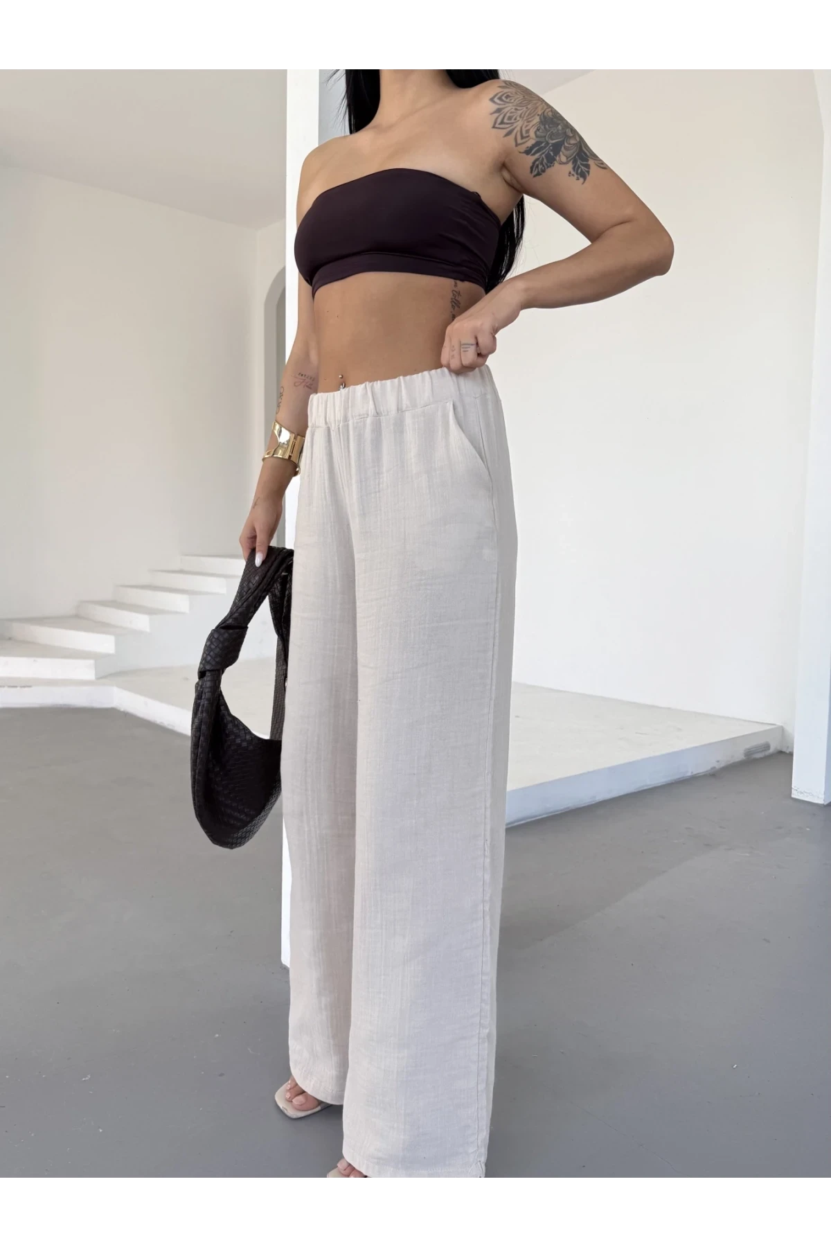 Kadın Bej Beli Lastikli Müslin Kumaş Bol Paça Pantolon HZL25S-DSB12221
