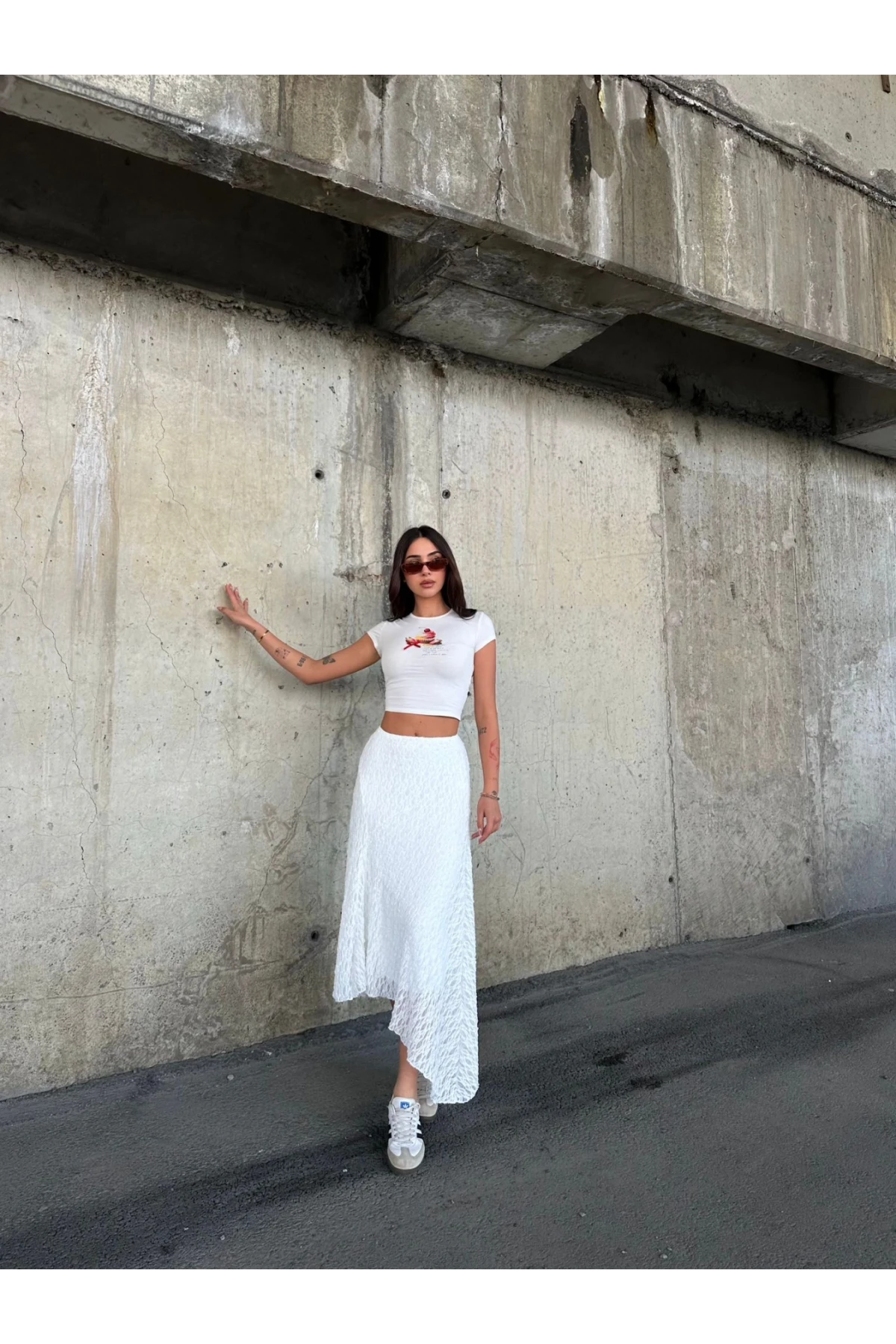 Kadın Beyaz Asimetrik Kesim Astarlı Dantel Etek HZL25S-ZK13571