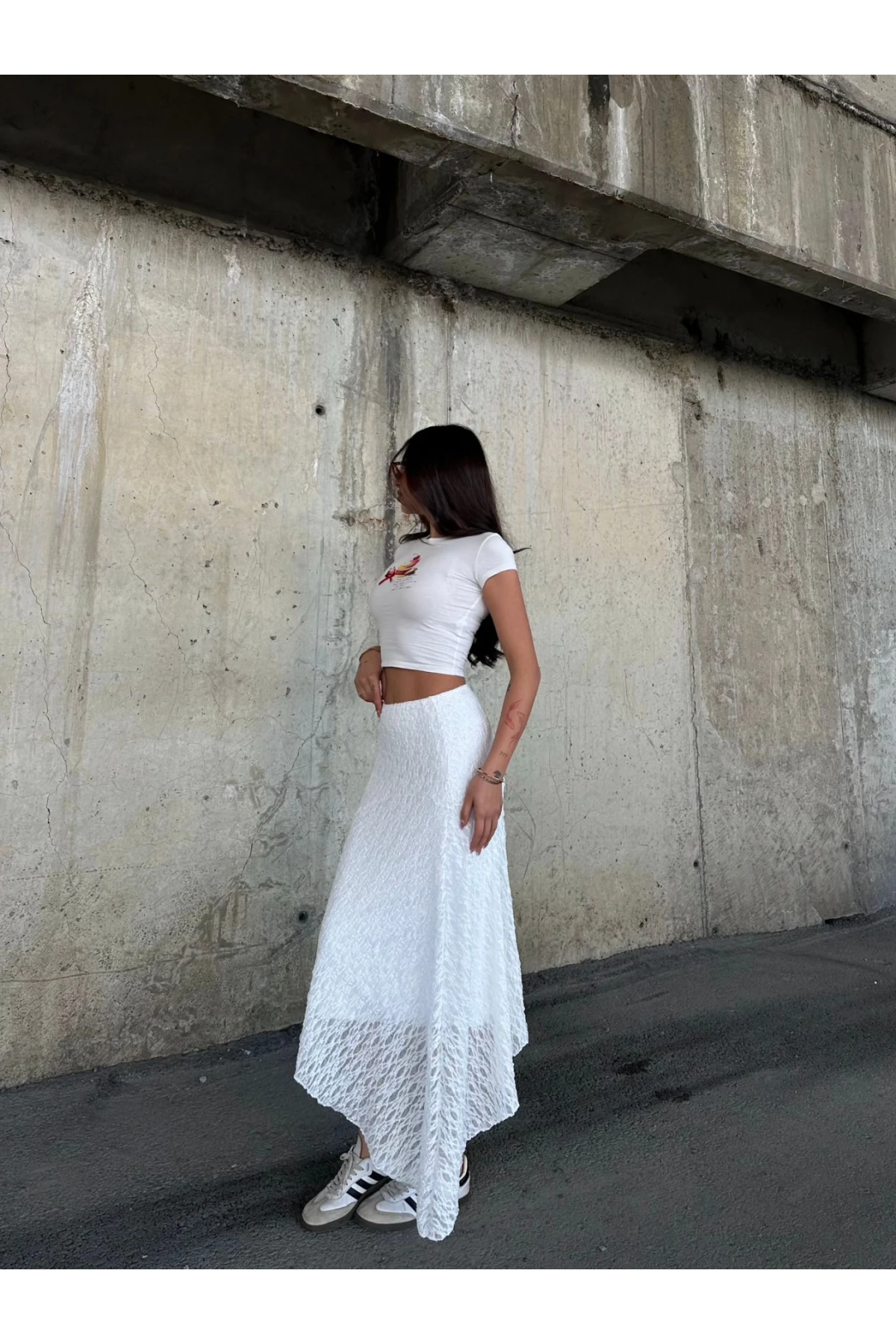 Kadın Beyaz Asimetrik Kesim Astarlı Dantel Etek HZL25S-ZK13571