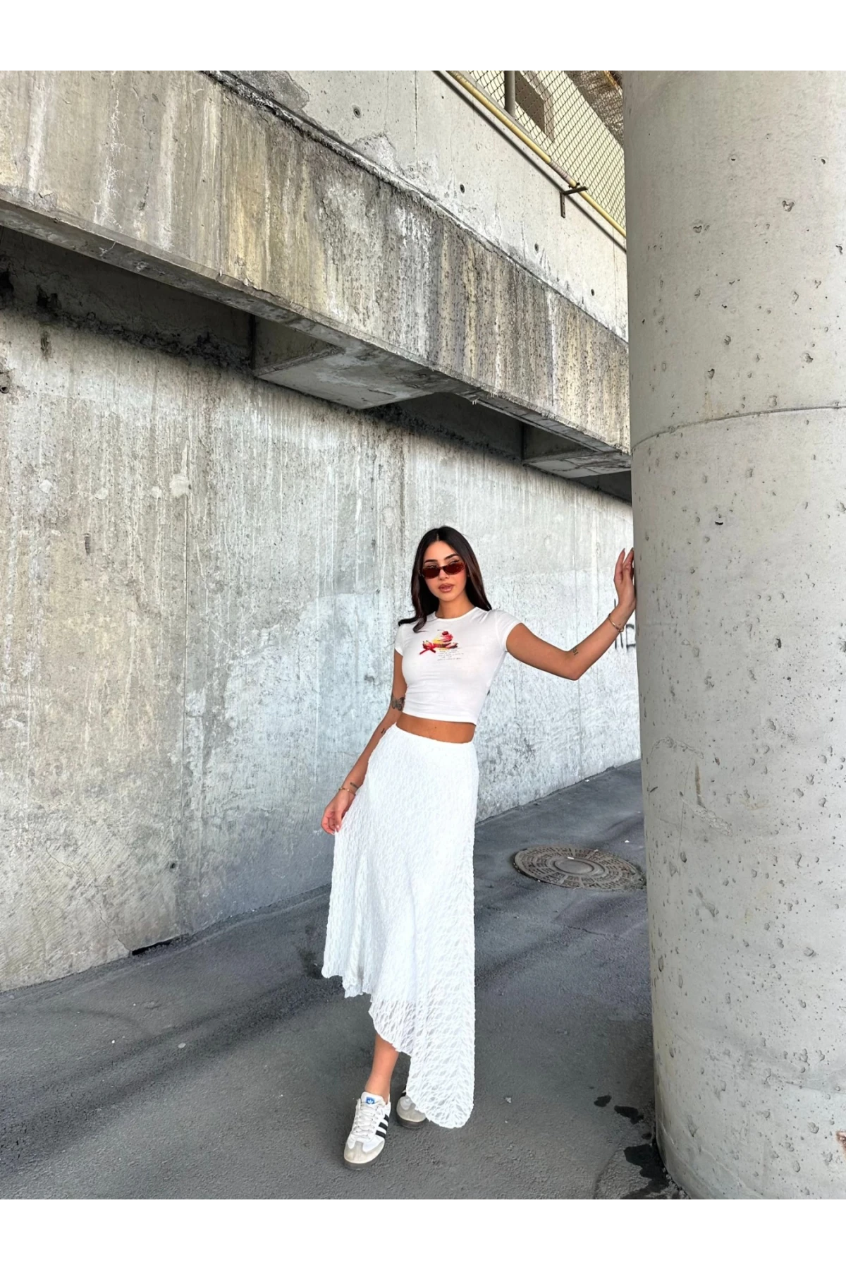 Kadın Beyaz Asimetrik Kesim Astarlı Dantel Etek HZL25S-ZK13571