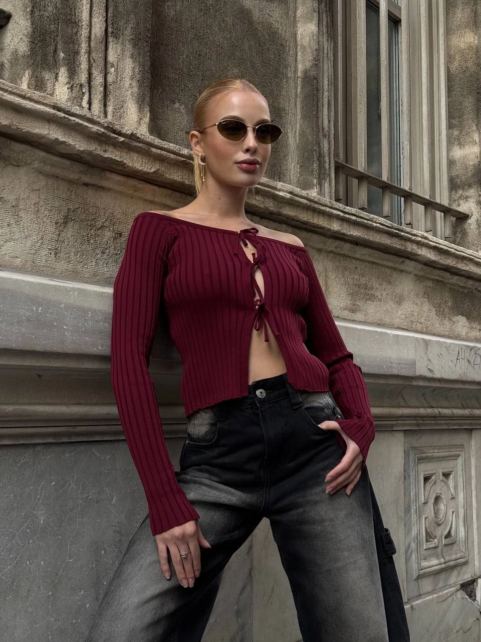 Kadın Bordo Önden Bağlamalı Madonna Yaka Crop Bluz HZL25W-ZK10331