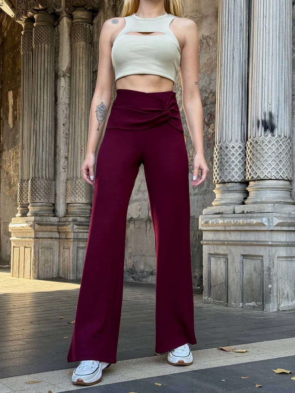 Kadın Bordo Yüksel Bel Kemer Detaylı İspanyol Paça Pantolon HZL25W-ZK11481