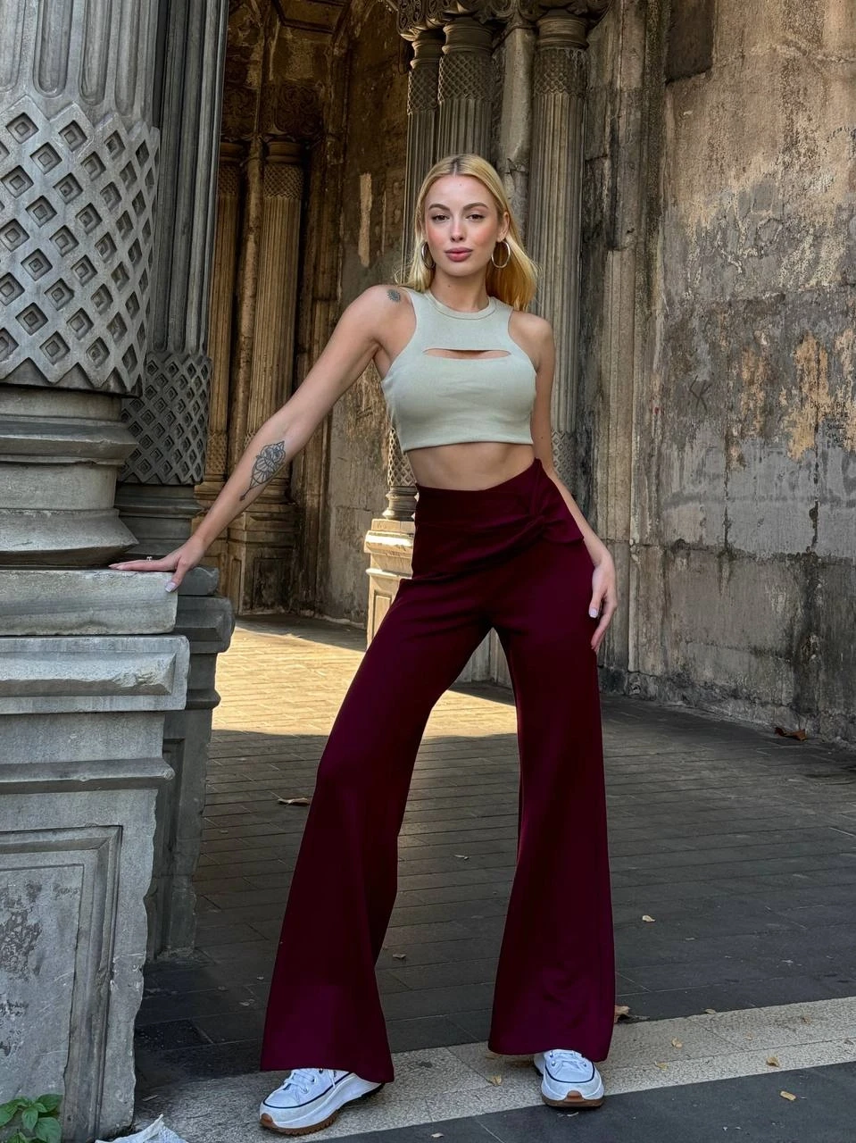 Kadın Bordo Yüksel Bel Kemer Detaylı İspanyol Paça Pantolon HZL25W-ZK11481