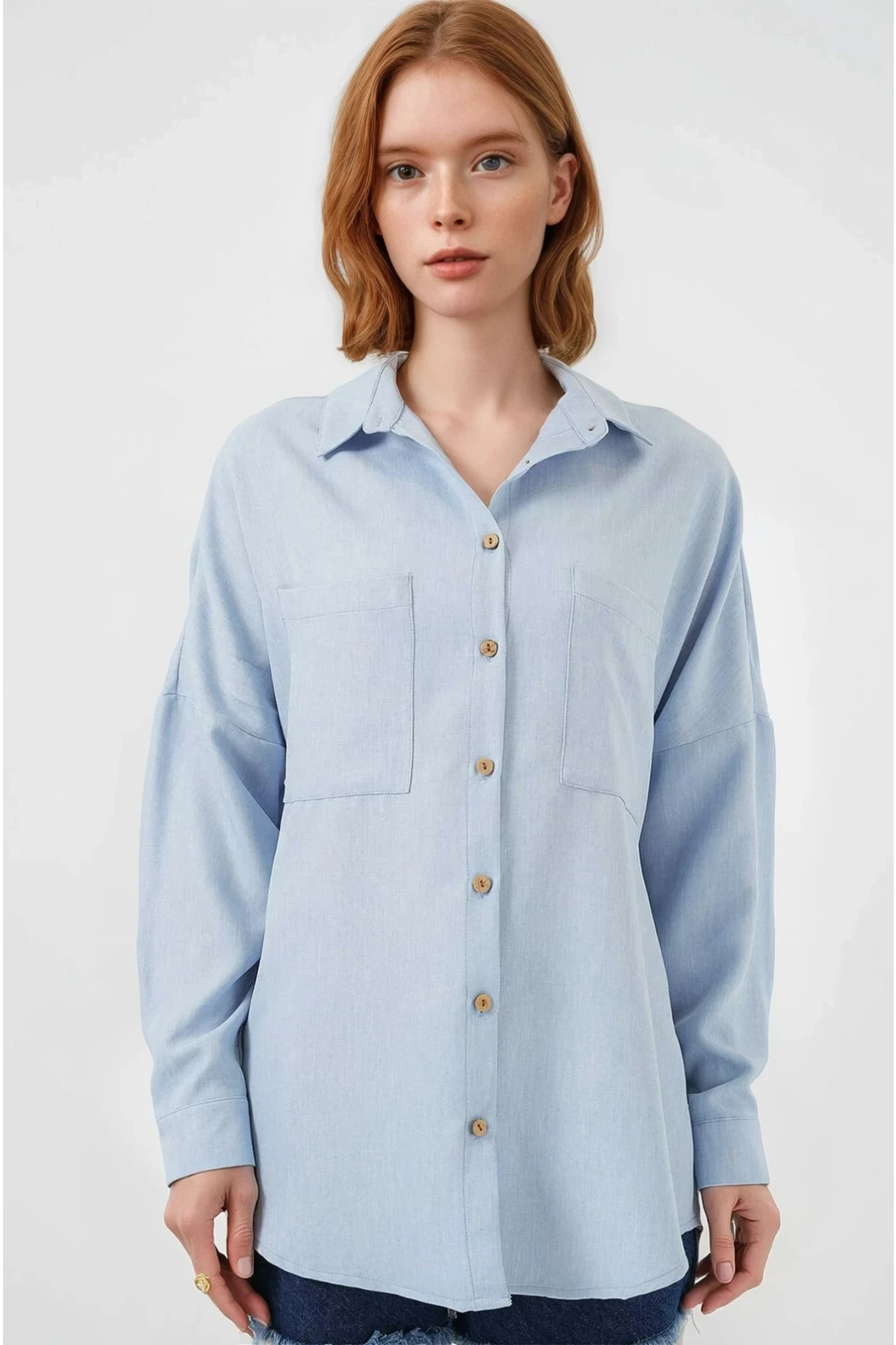 Kadın Buz Mavi Oversize Çift Cepli Keten Gömlek HZL22S-BD1201261
